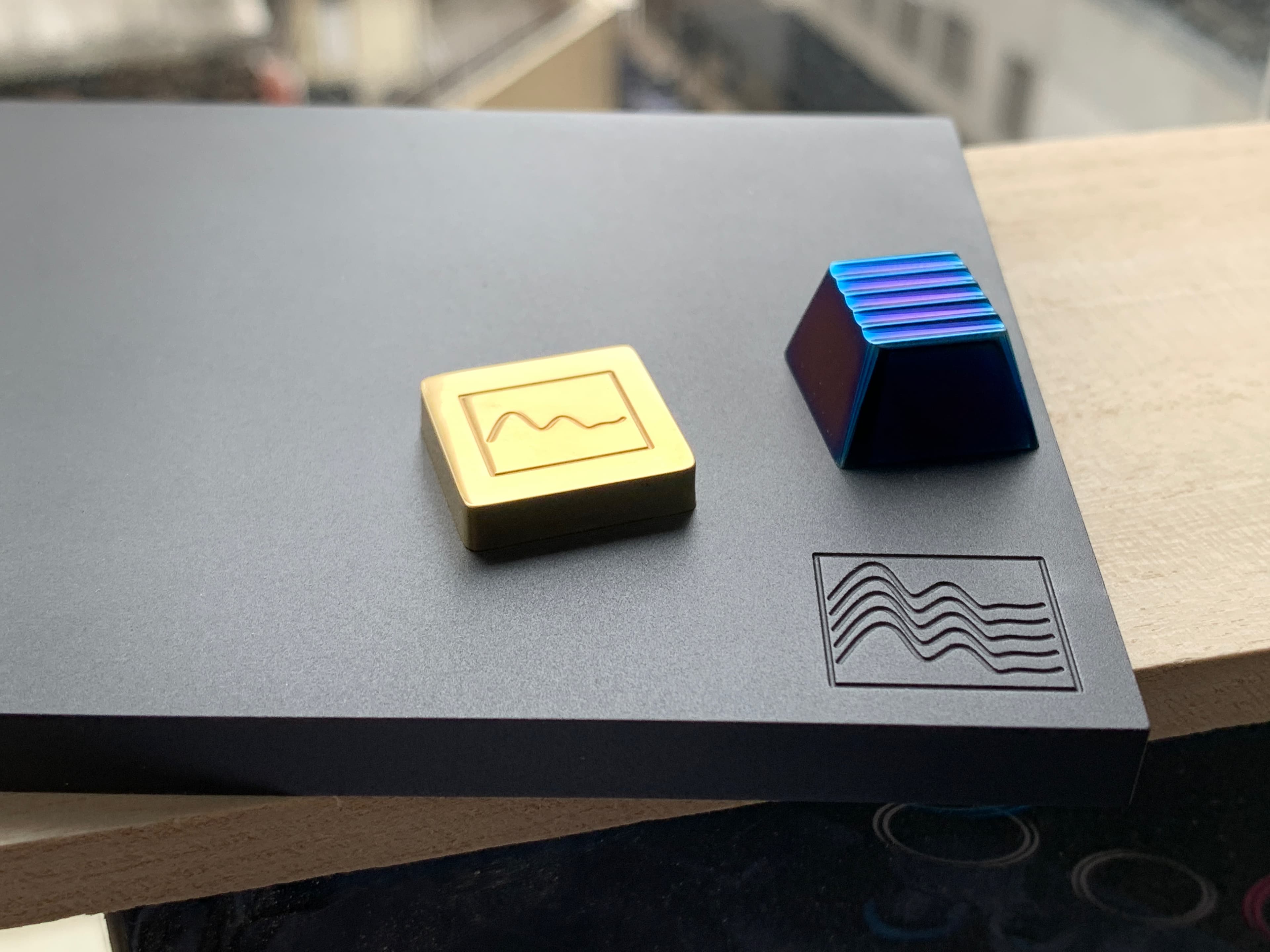 [Pre-Order] Krypton Alpha T19A Artisan Tray. Aluminium & Cerakote™ with Badge image 2