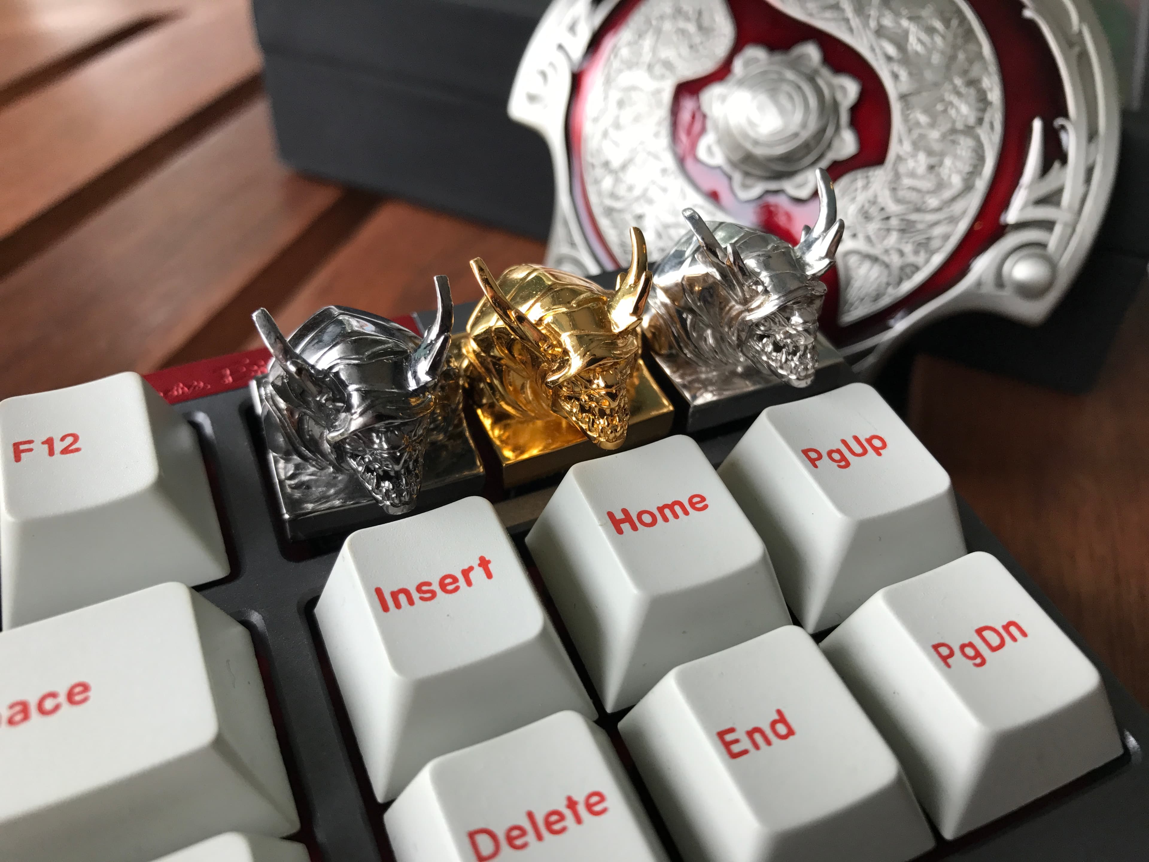 Golden Star Keycap: Shadow - The Dark Reef escapee