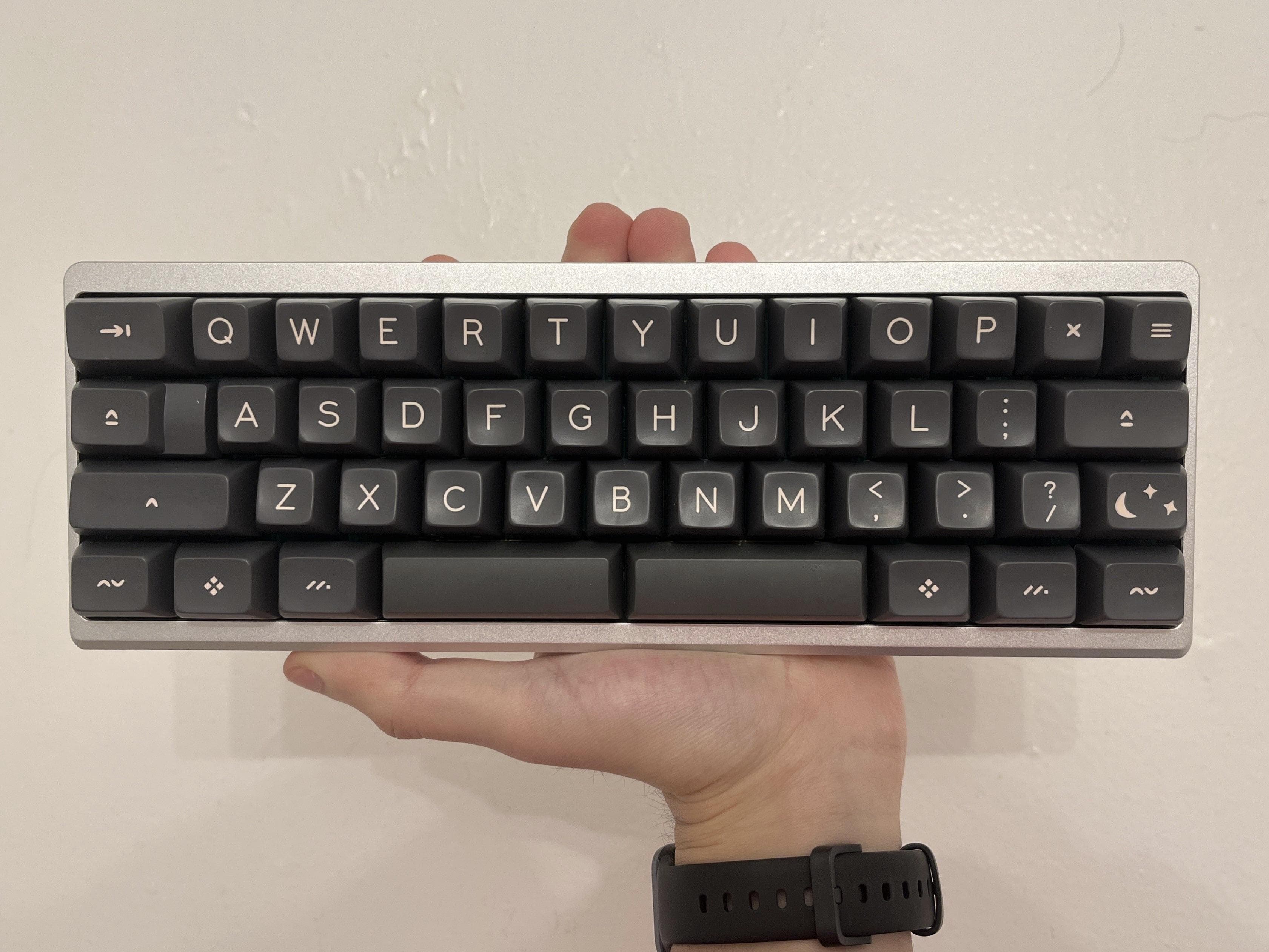 bully - a base-kit compatible 40% keyboard | some units shipping now! image 9