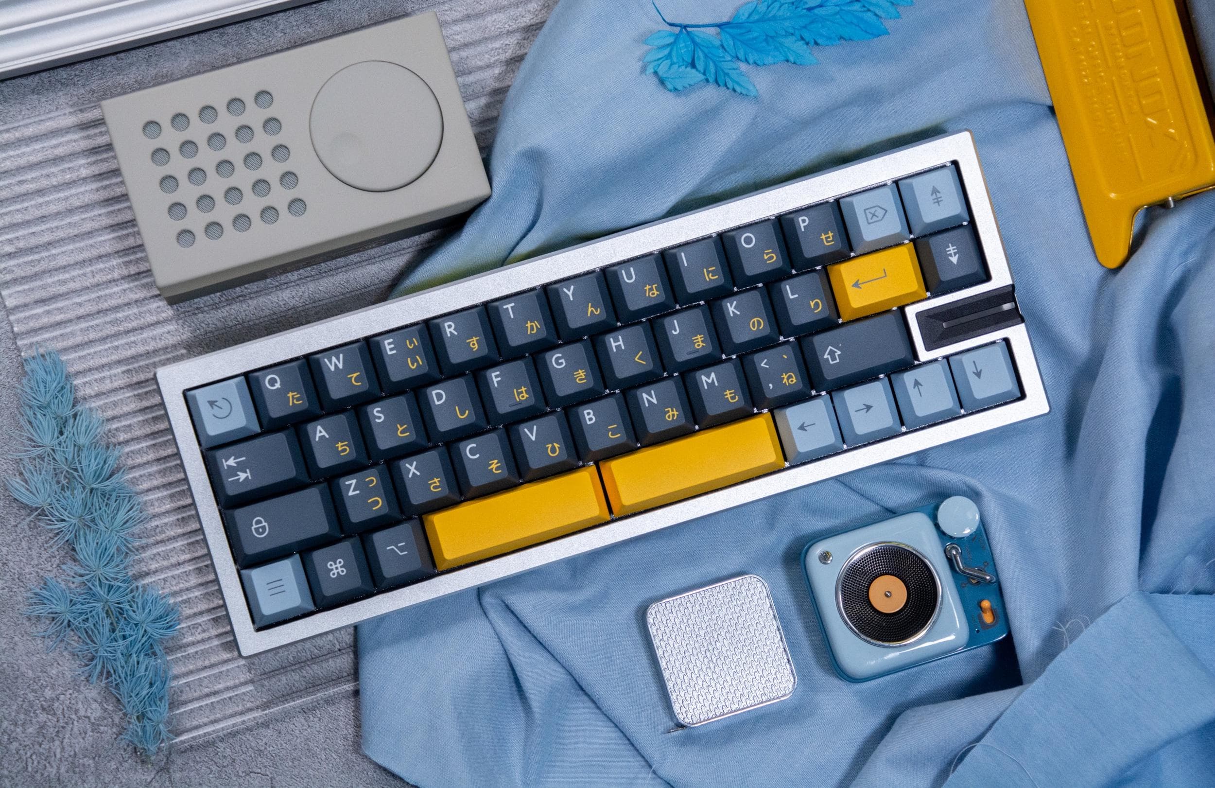 GuangQi 40% - VIA Support Gasket Hot-swappable Wireless Mechanical Keyboard