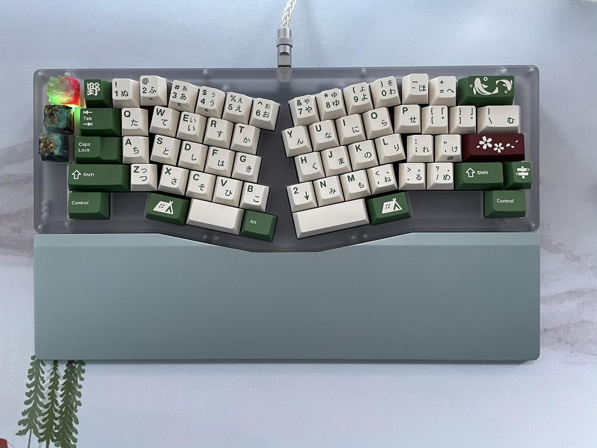 Rukia (Alice-style) Wrist Rest in PC and Aluminum (Shipping now!) image 2