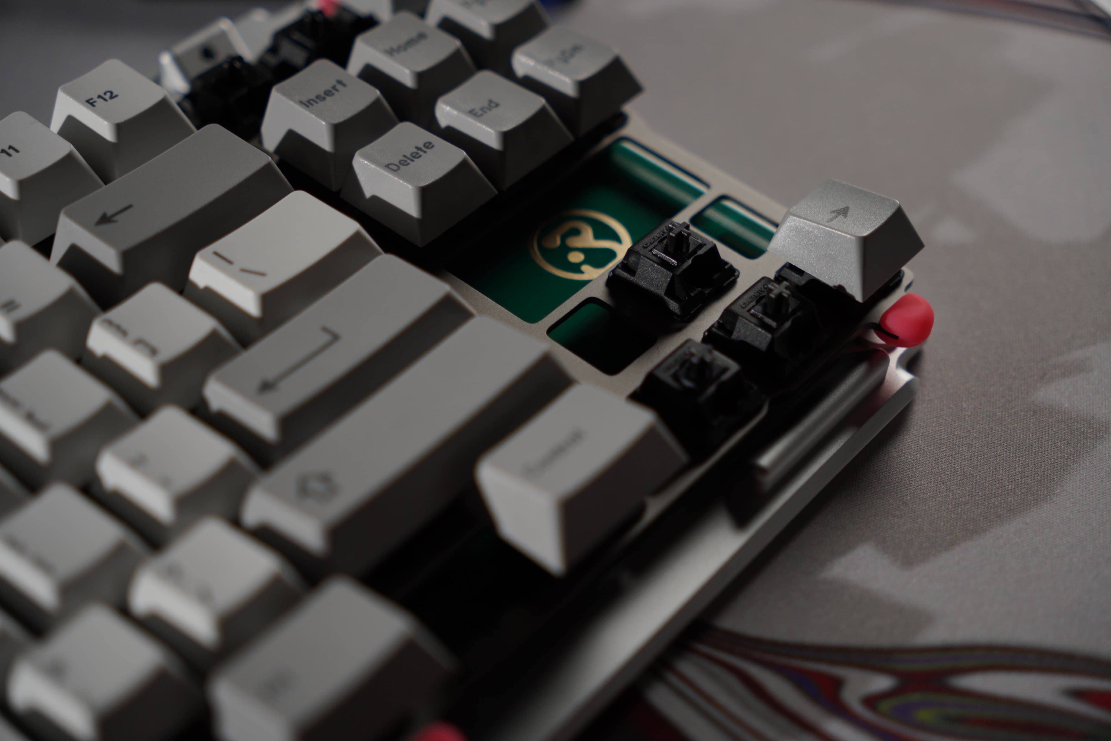 Synovia - WKL TKL with Y2K aesthetics [GB Ended, MOQ met] image 28