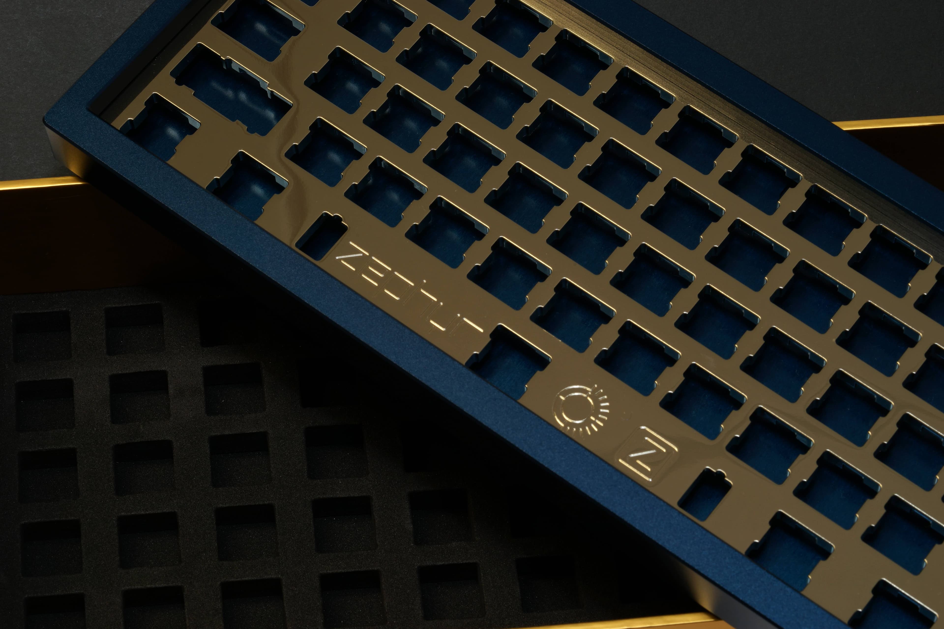 Zephyr 65% Custom RGB Keyboard Kit image 2