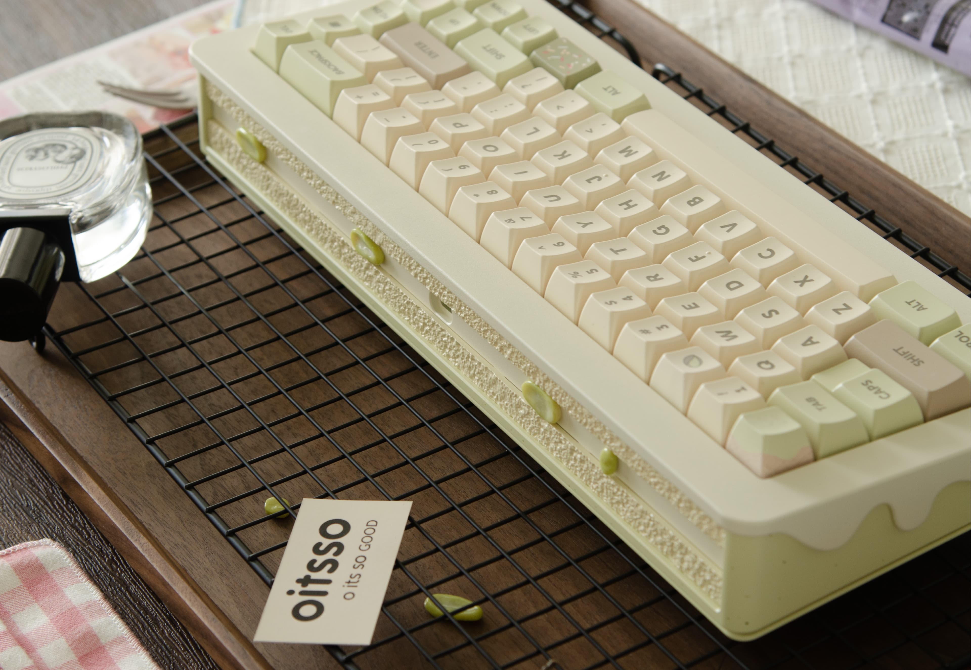 oitsso Bite65 Keyboard & keycaps image 30