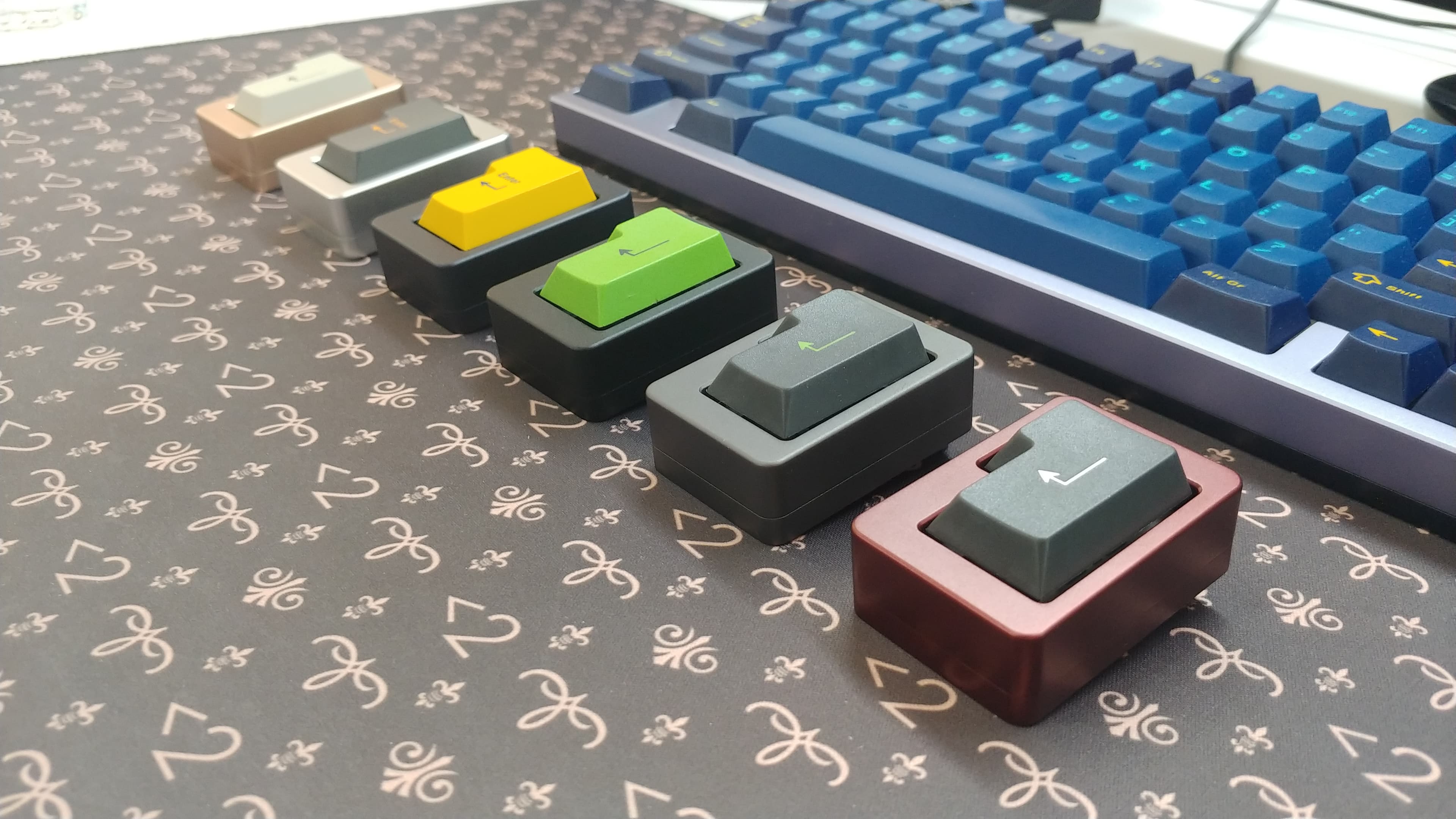 iS0 - illuminati keyboards ISO macropad [EXTRAS LIVE] image 3