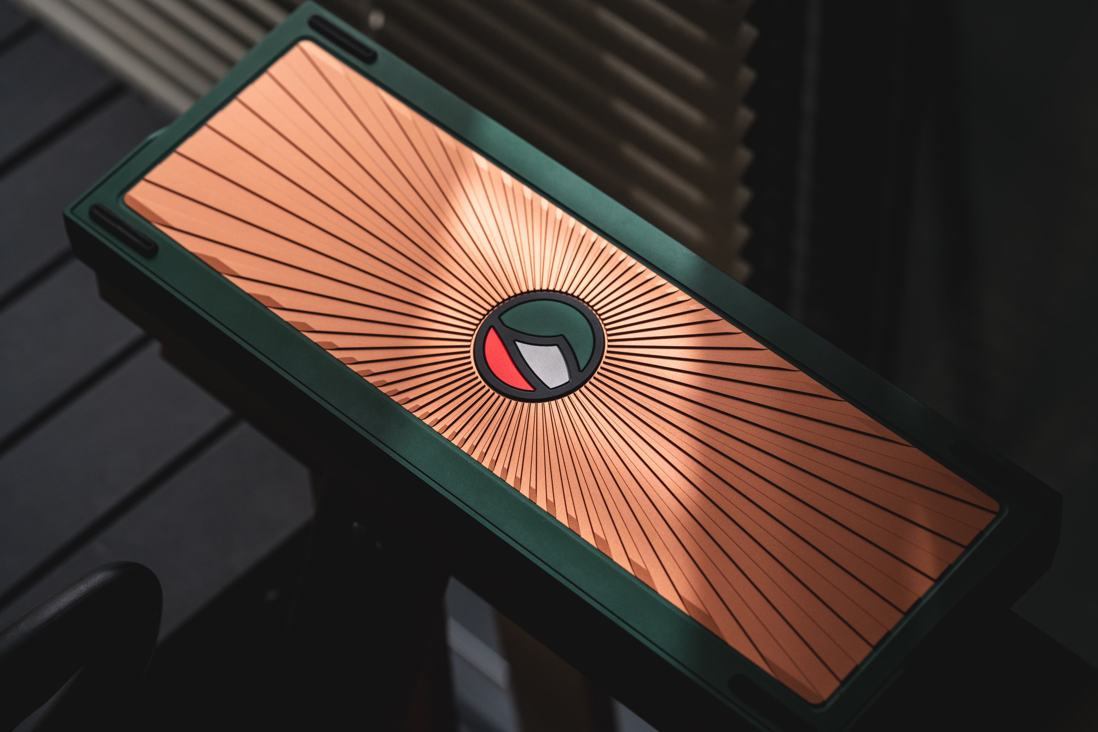 [IC2.0] The Secret - A 65% board with dual-sided weight image 4