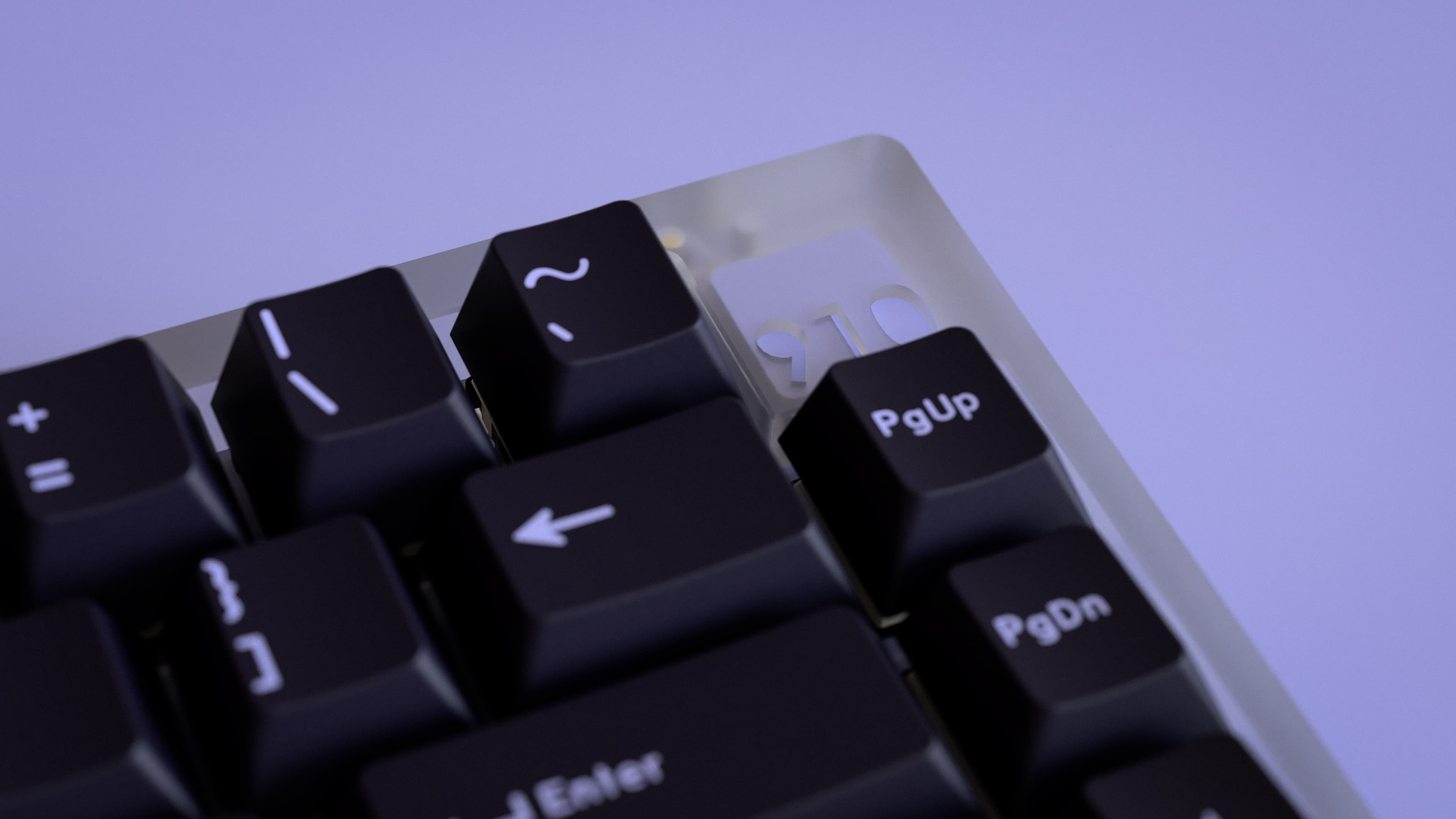 GMK Taro R2 - Closed image 22