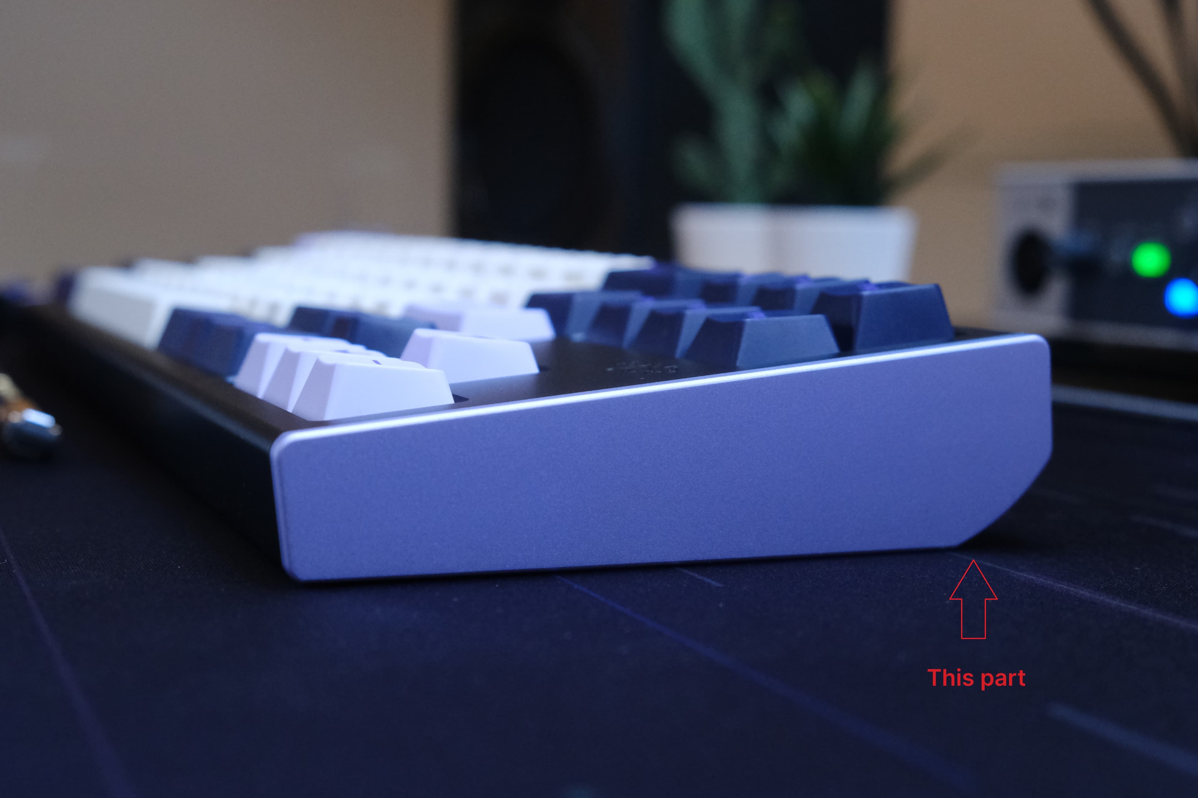 Cerberus FRL TKL Keyboard - With Glowing Eyes! image 17