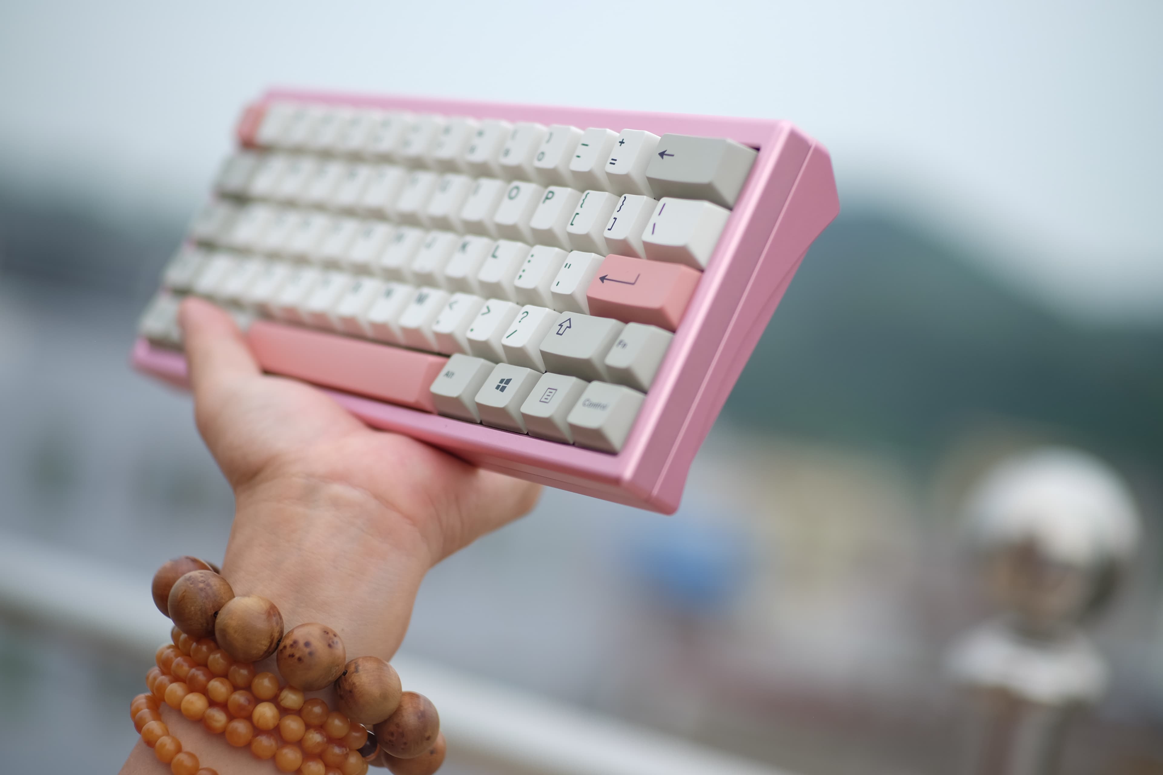 Reborn 60% keyborad (Shipping -check you eamil .) image 7