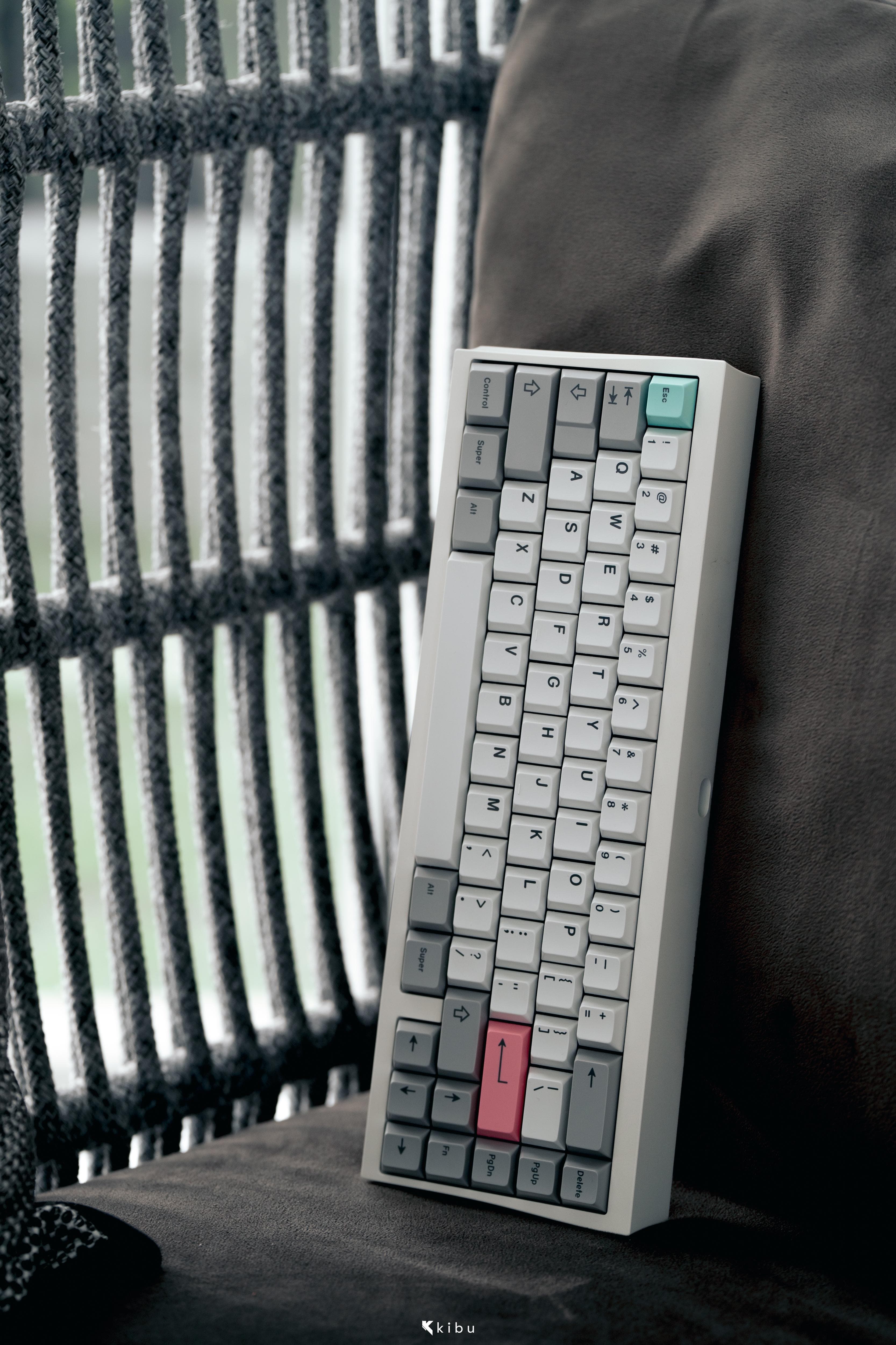 ENVY - 65% by Saab x Moon image 4