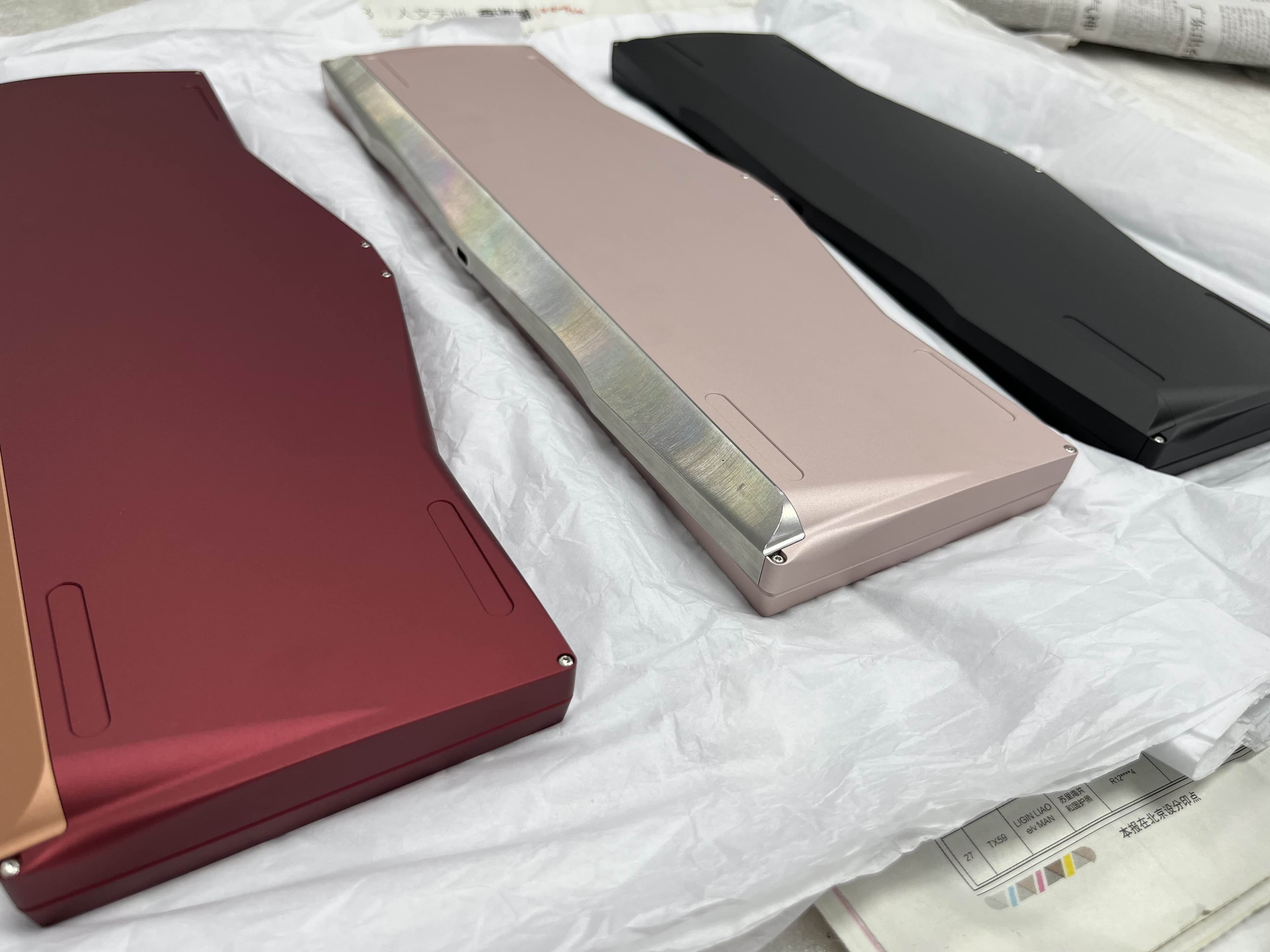 Alyssia - A thin bezel, dual mount Alice-style keyboard image 39