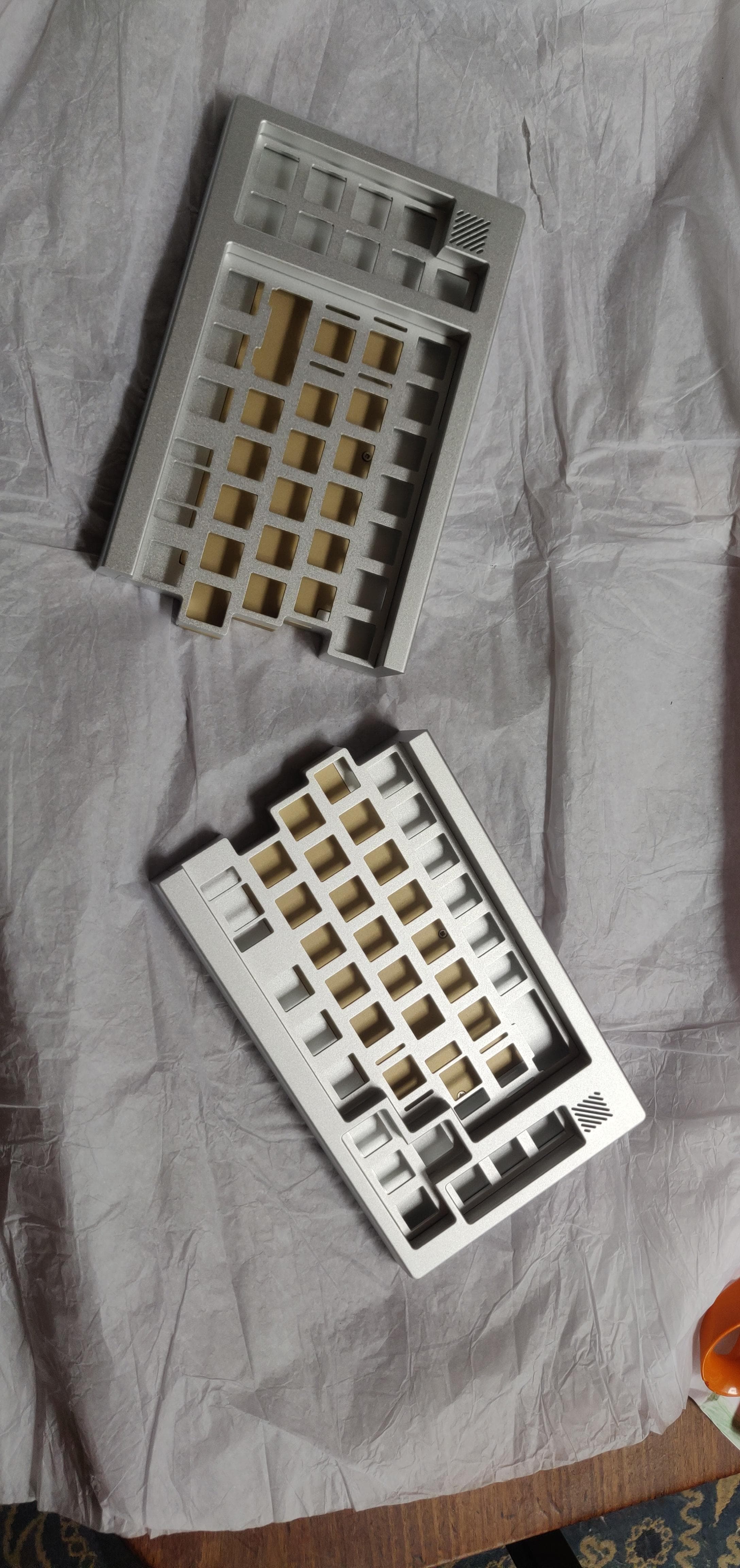 Doppelgänger - 65ish% Split + Macro Pad image 6