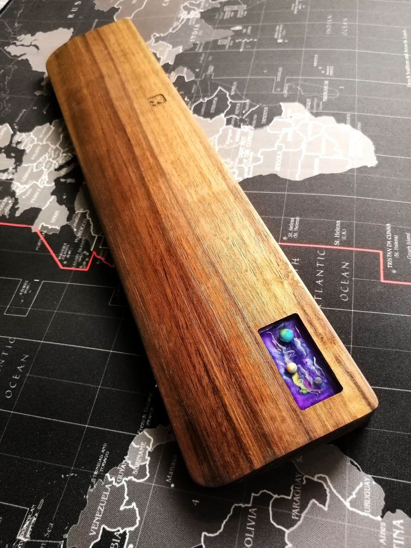 Stunnning Planet Walnut Wood Palm Rest 【IN PRODUCTION】