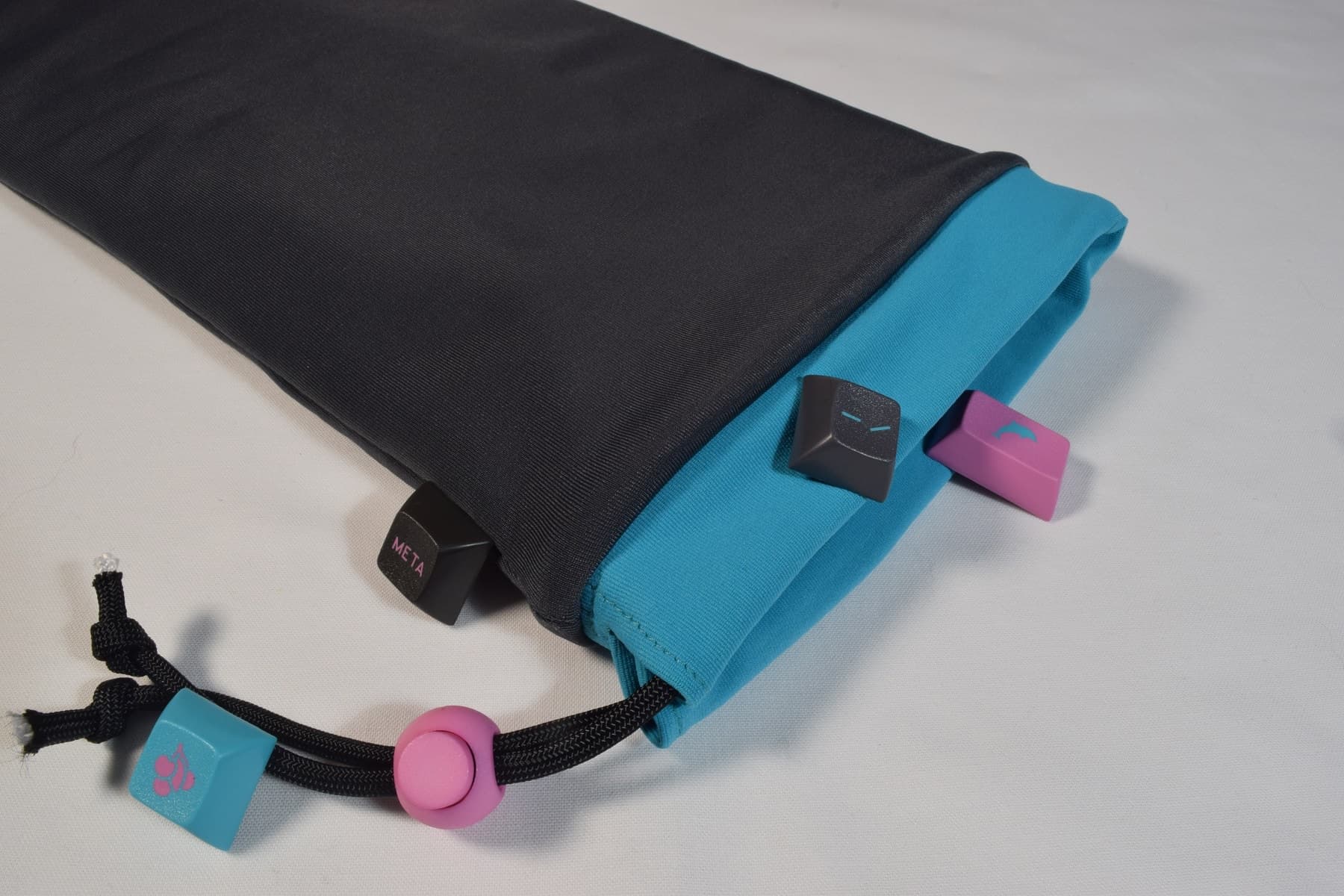 Miami Dolch Themed Sleeves image 3