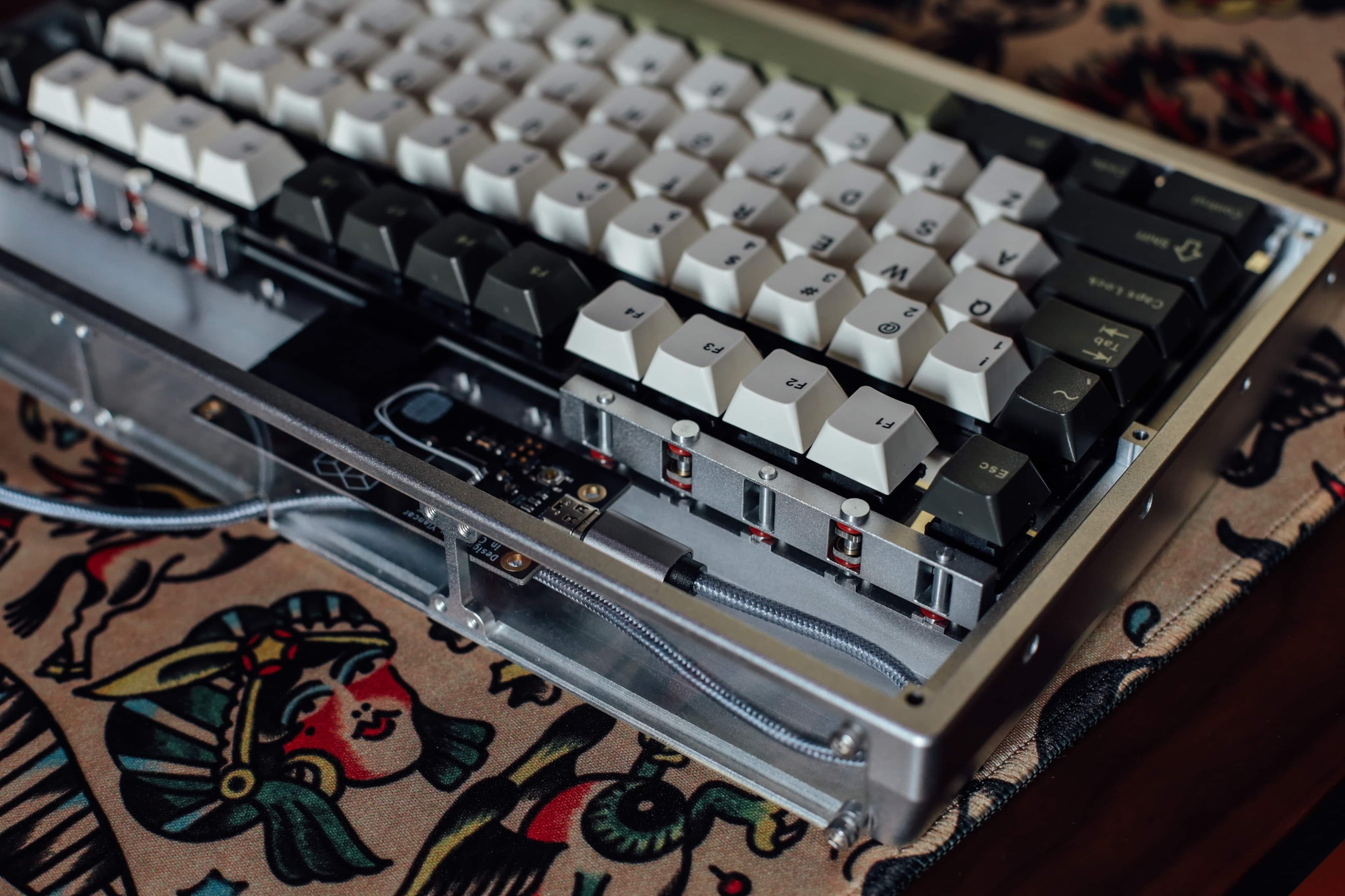 MC-76K "Fat Boy" - A compact keyboard for the modders among us. [Closed] image 8