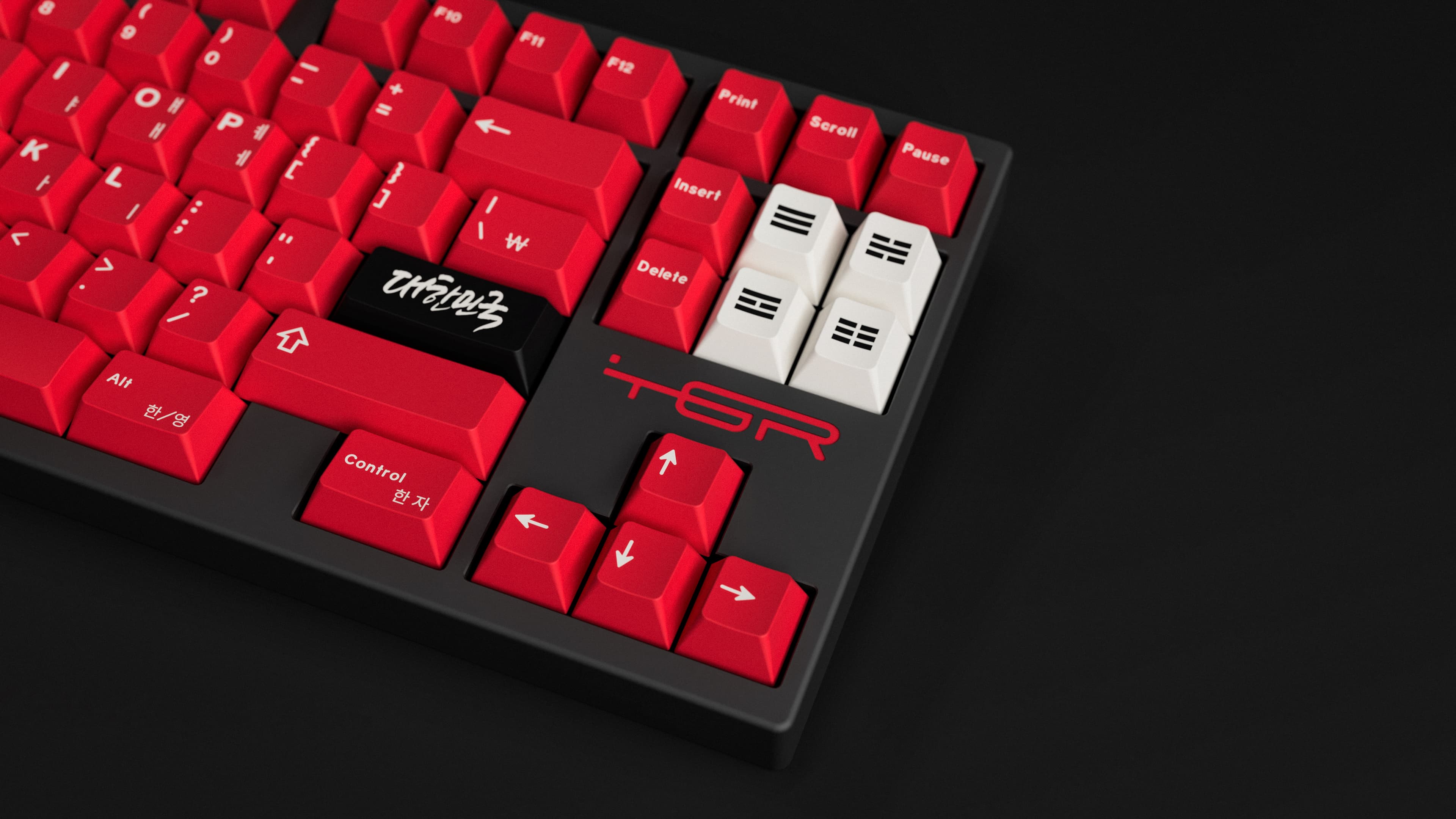 GMK Red Devils // Complete