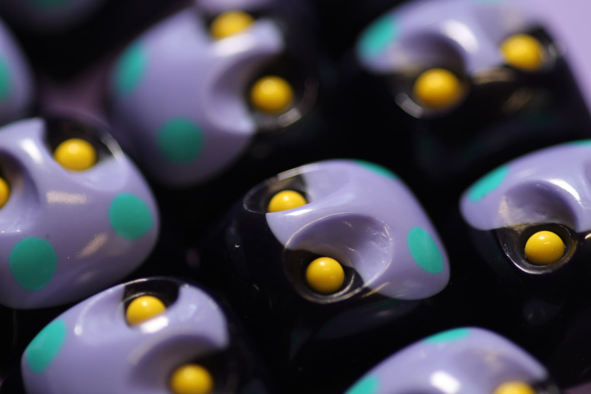 GMK Taro R2 - Closed image 12