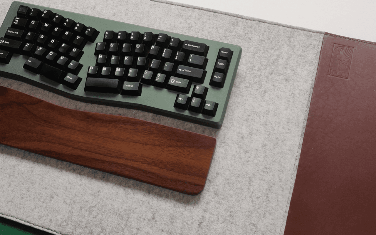 TYPE_ACE deskmats image 3