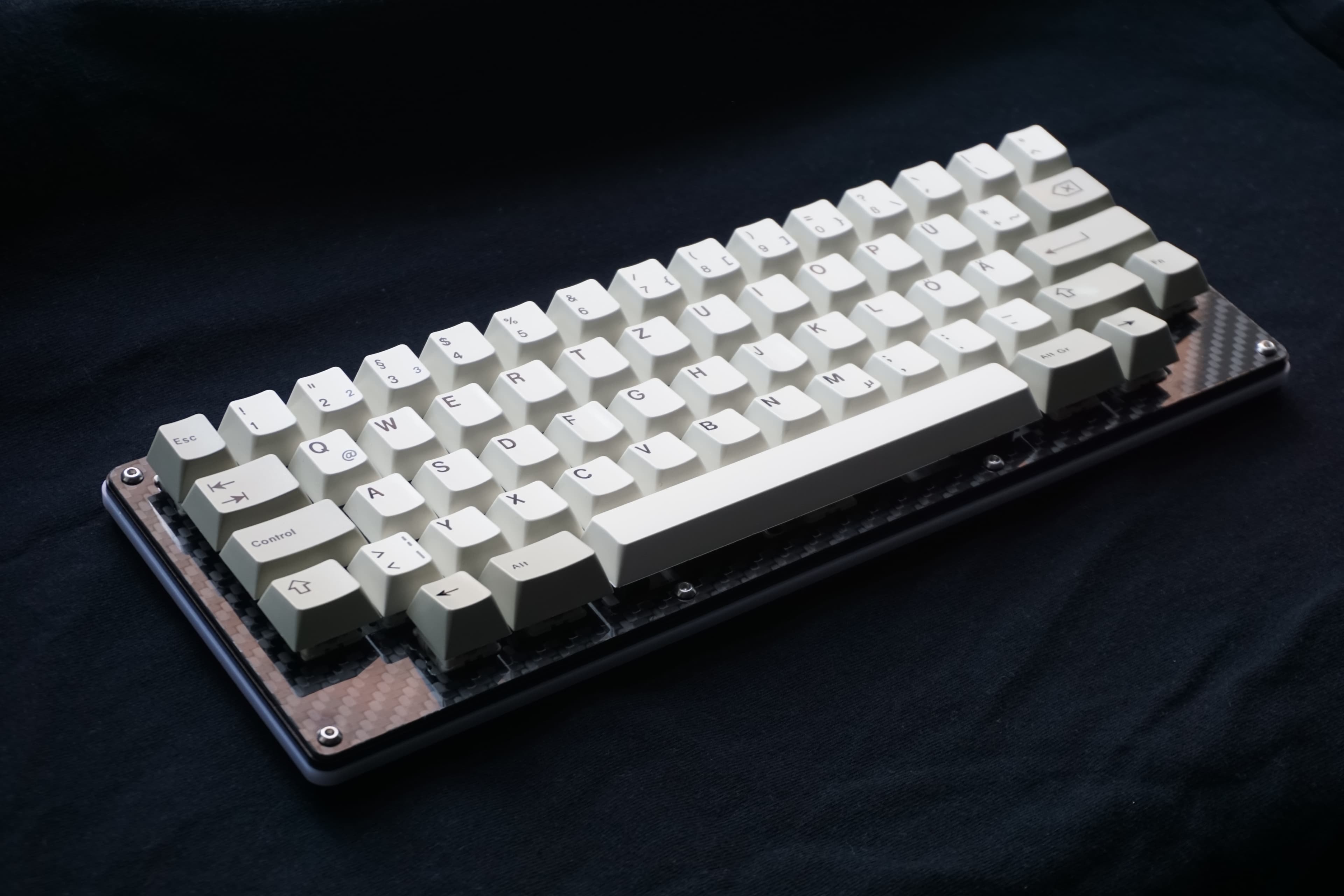 CF-LX R2 - Ultralite Carbon Fiber 60% Case (FINISHED) image 2