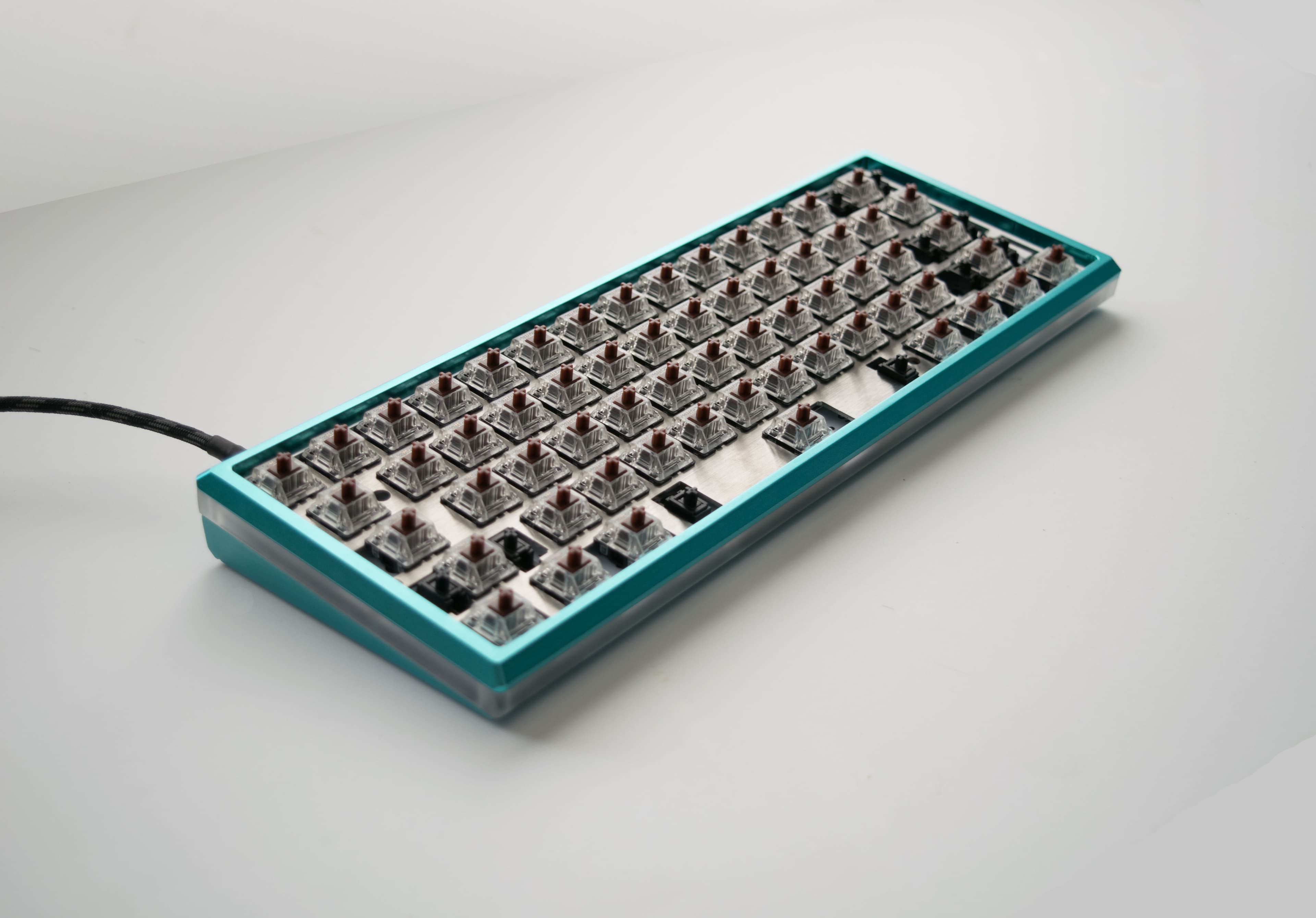 Sentraq 60% High Profile Case image 2