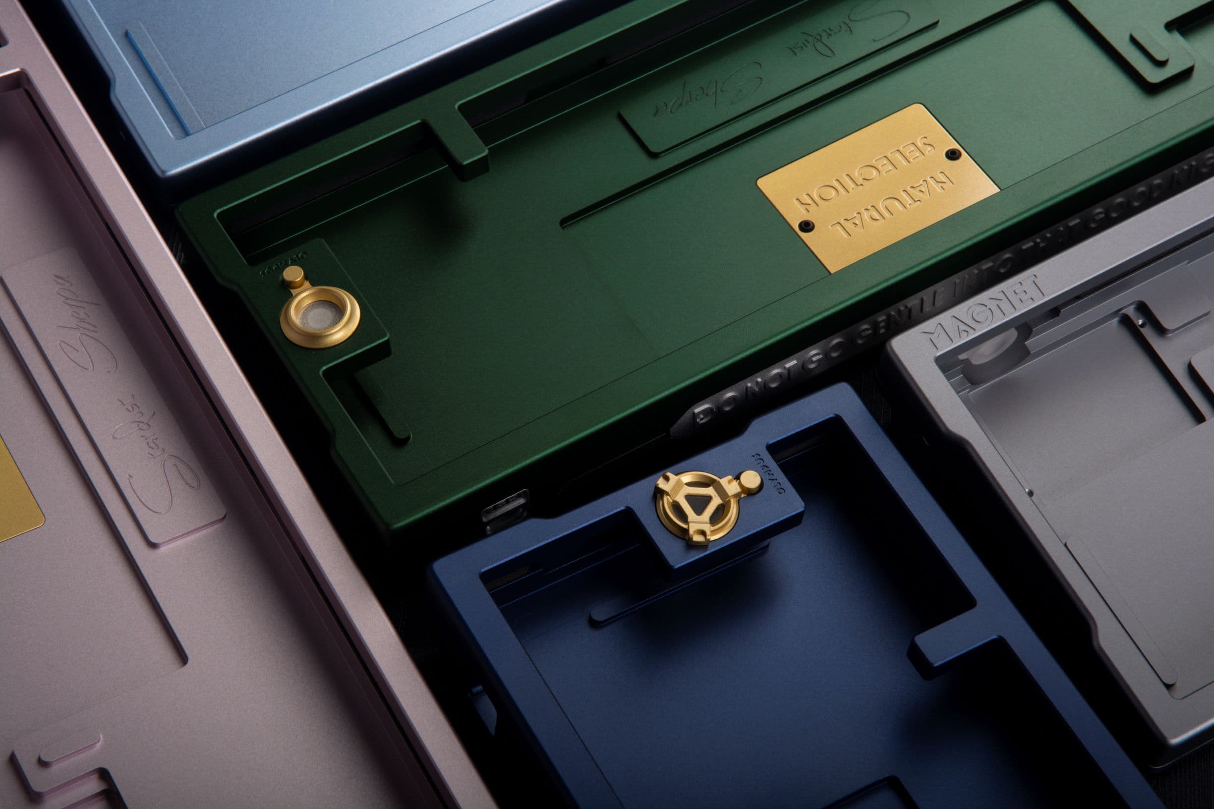 Magnet 65% Gasket Mount / Bluetooth / Hot Swap (Deliver Finished)