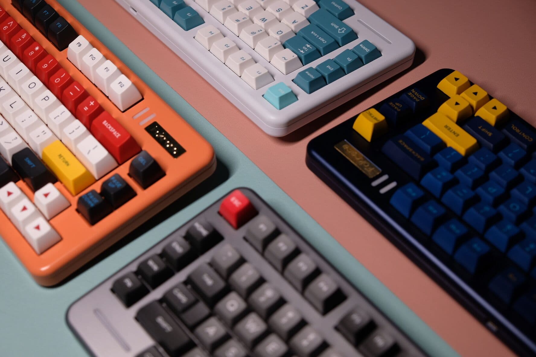 Limited stock-Fokrere 82 Pearl White keyboard kit image 3