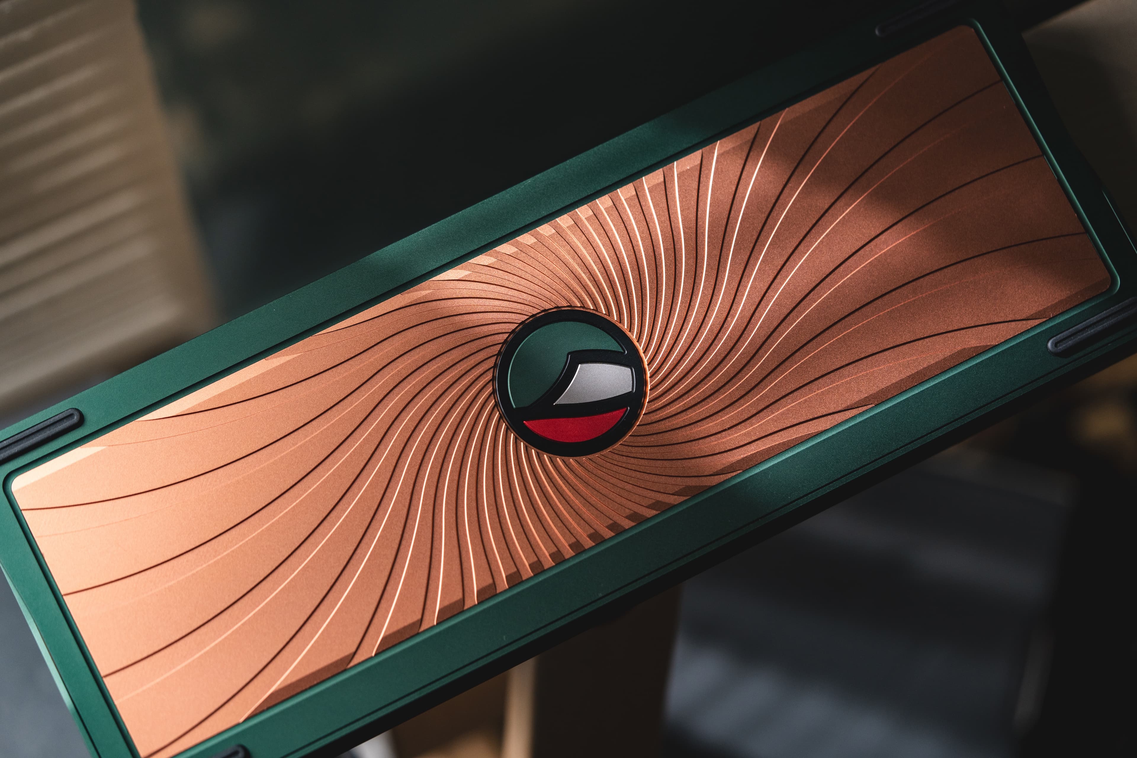 [IC2.0] The Secret - A 65% board with dual-sided weight image 3