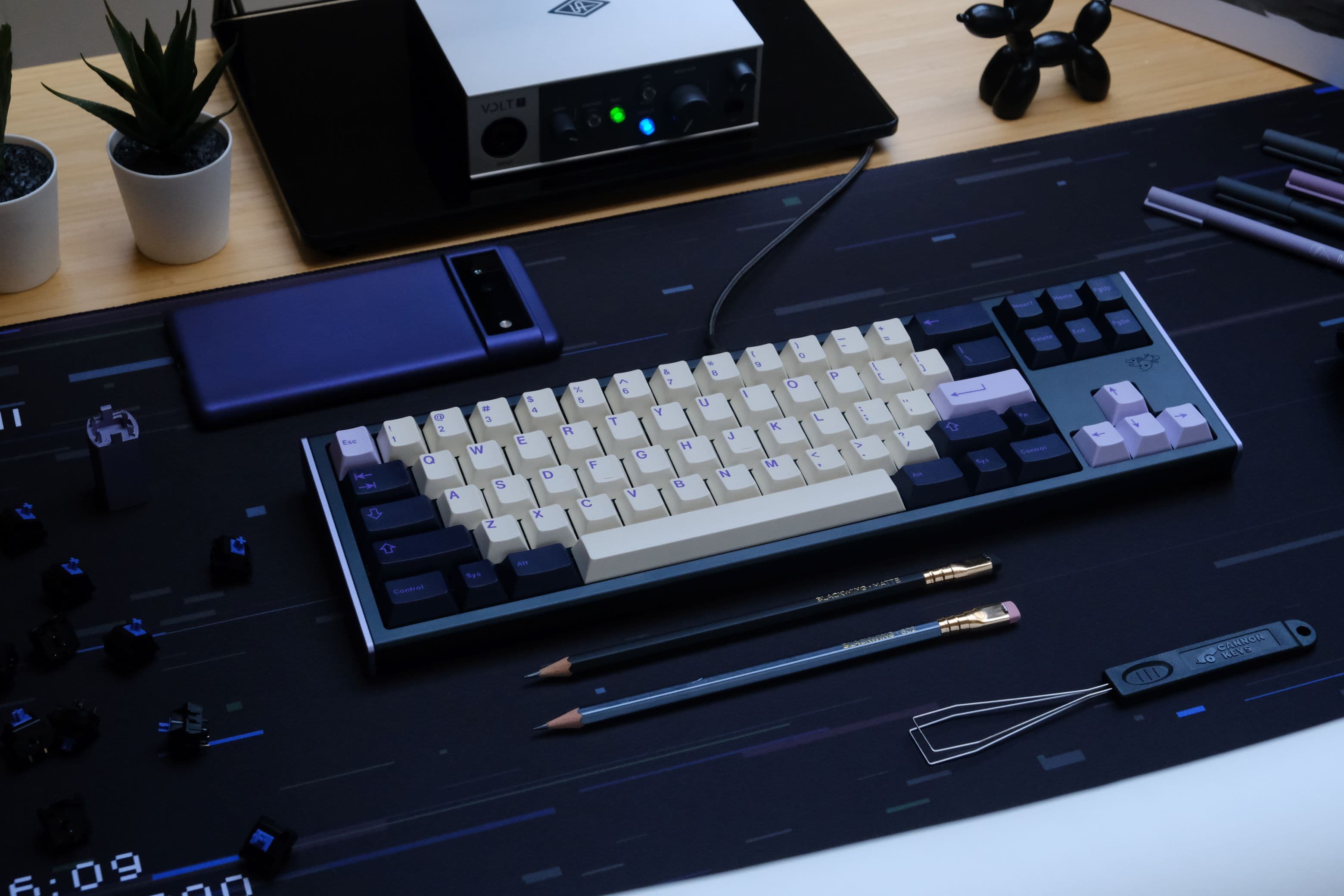 Cerberus FRL TKL Keyboard - With Glowing Eyes! image 19