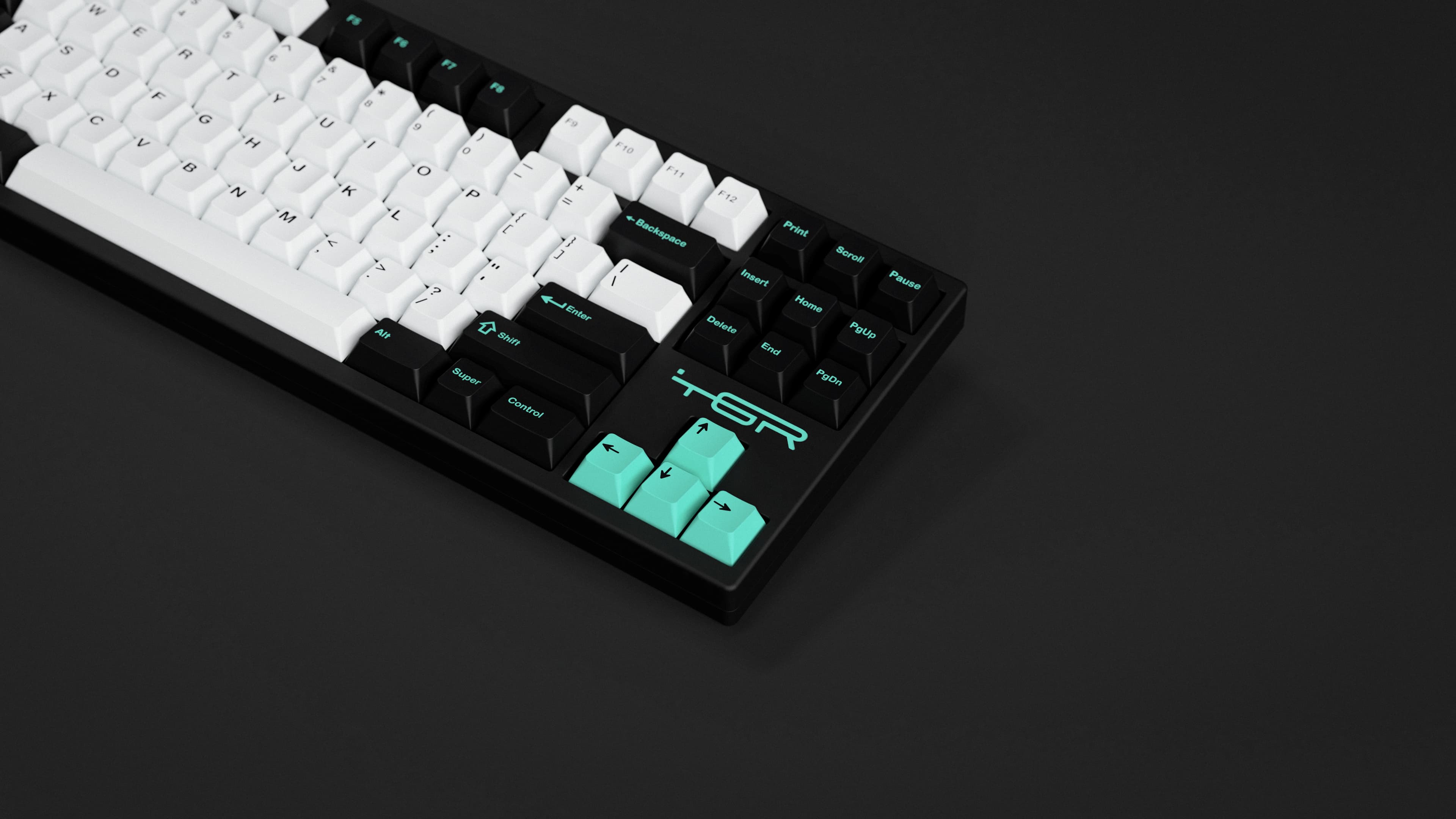 GMK Delta image 6