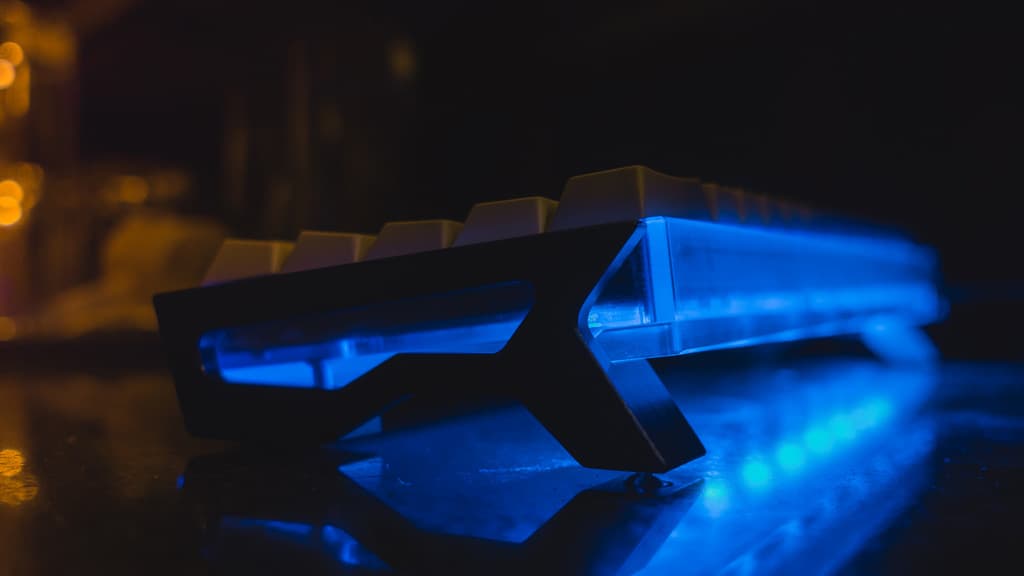 LUSTRO Aluminum + Acrylic Custom 60% Case [Packing] image 7