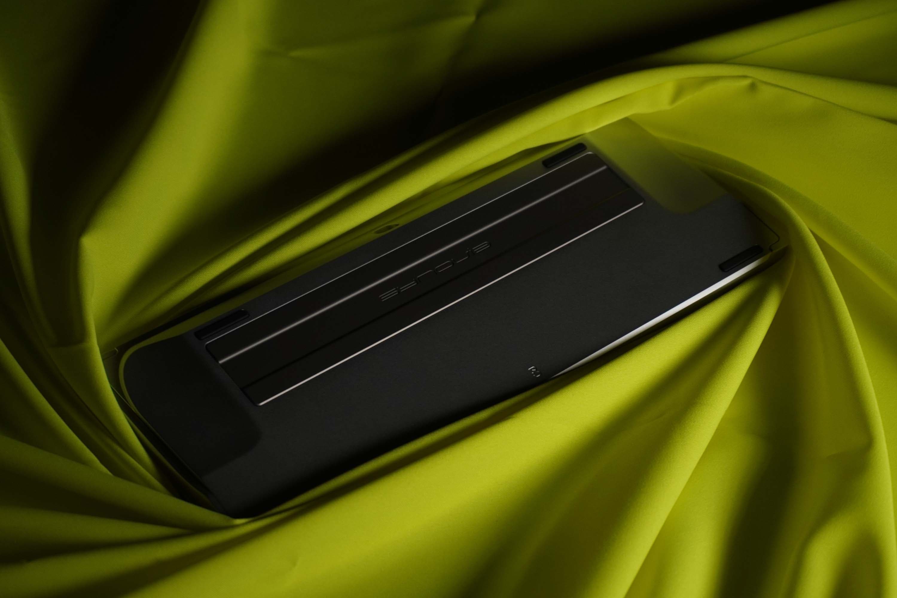 Synovia - WKL TKL with Y2K aesthetics [GB Ended, MOQ met] image 9