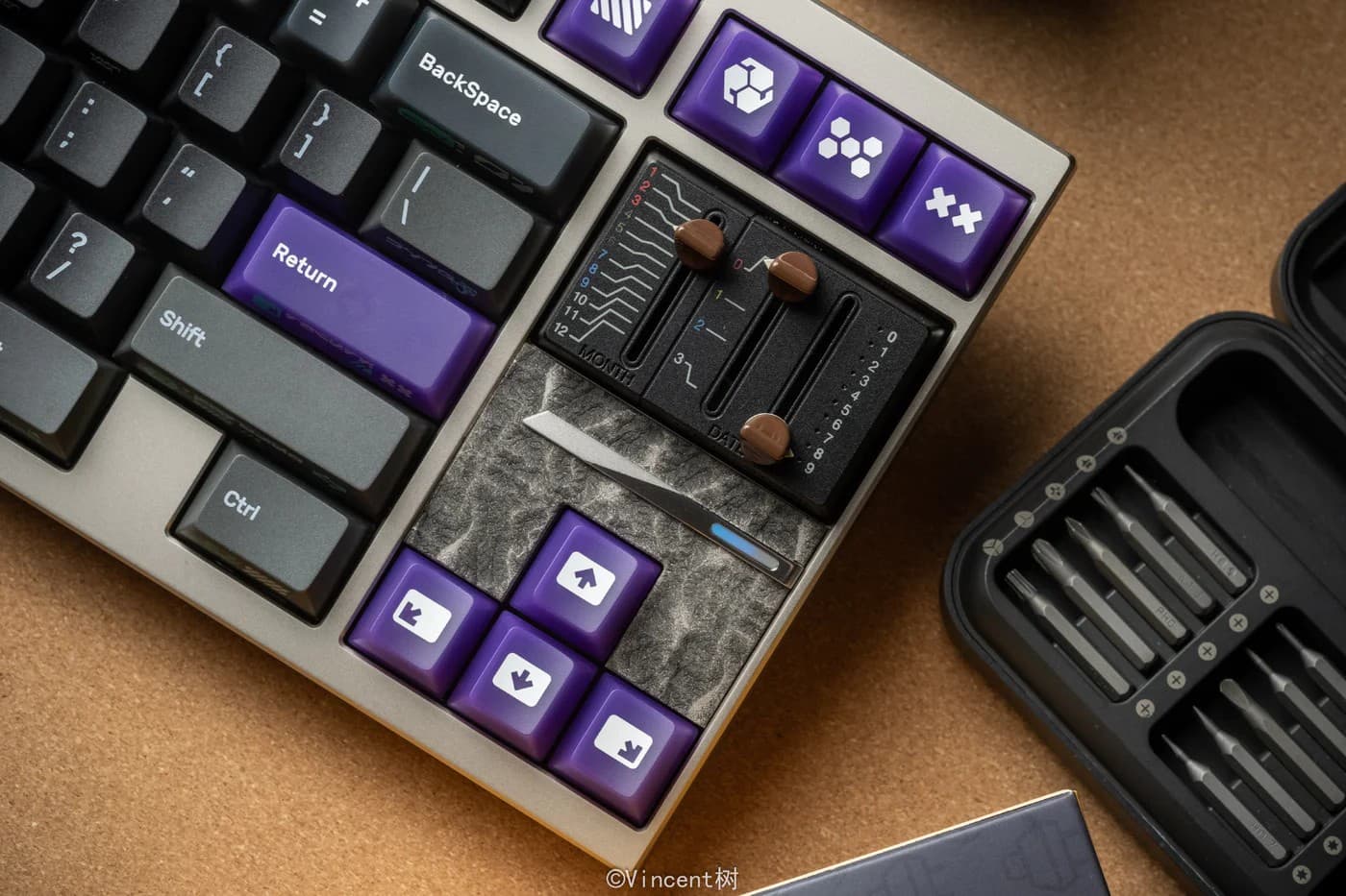 DK1-TKL- Budget Copper Bottom Board image 2