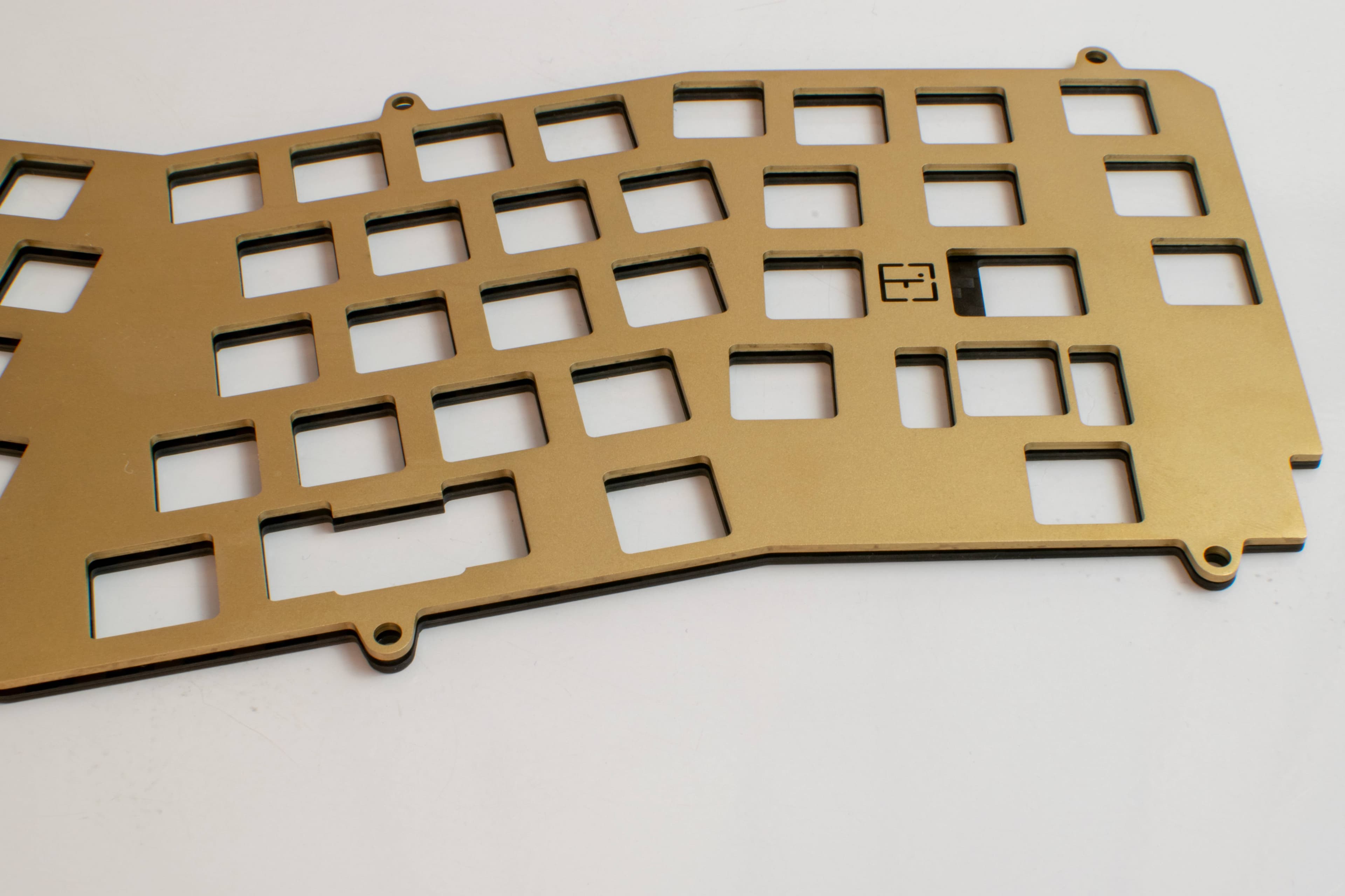 Alice plates [04/29: 100% SHIPPED] image 7