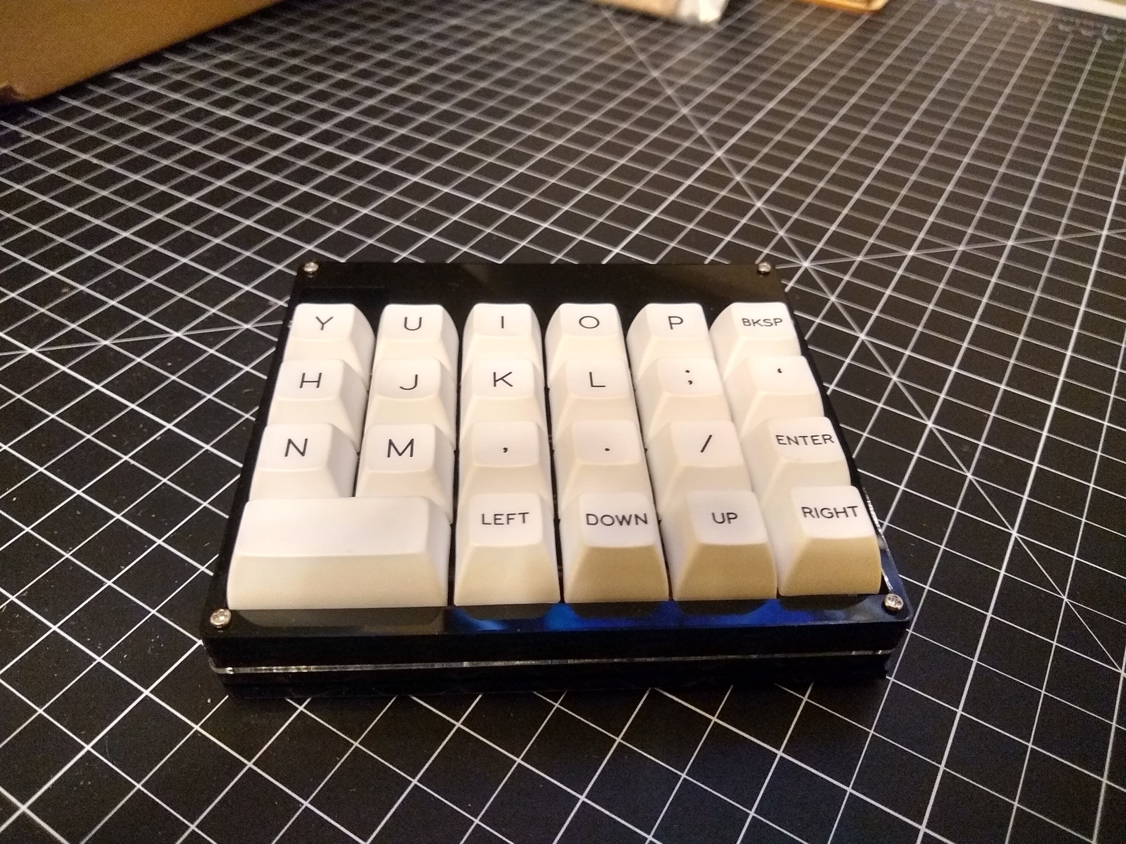 Houndstooth Split Plaid/RoMac style keyboard kits and PCBs (Complete) image 4