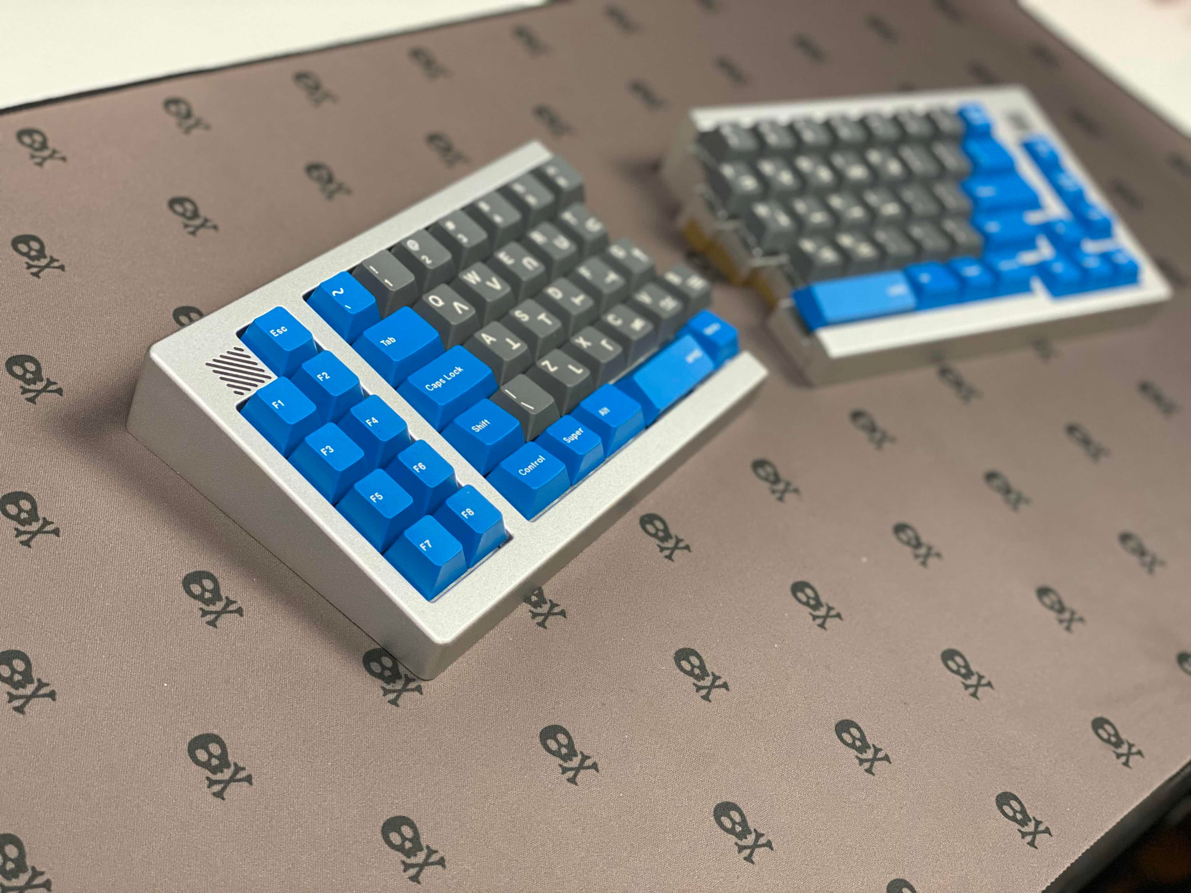 Doppelgänger - 65ish% Split + Macro Pad