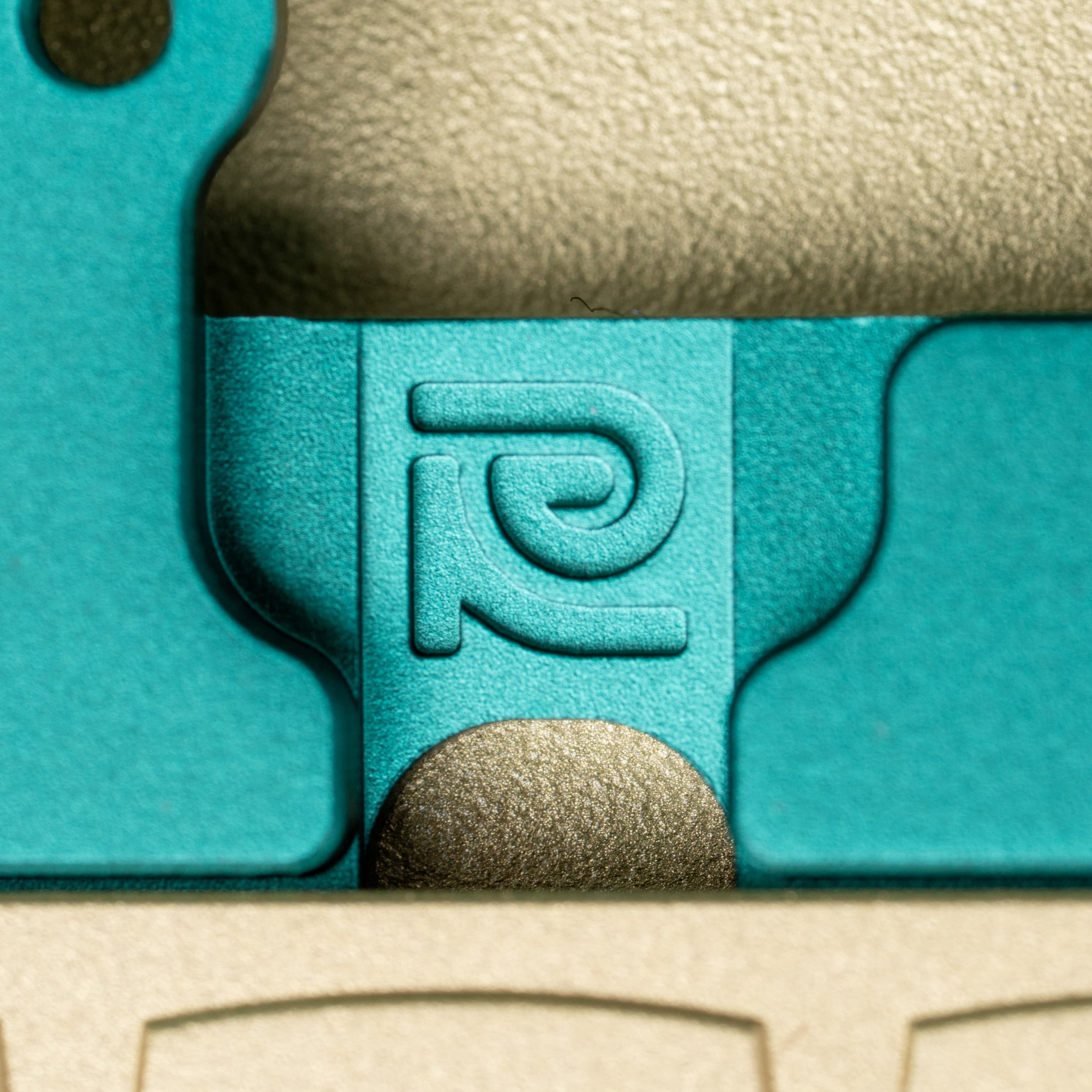 RAE | AURUM - 60% Gasket Integrated Top Mount image 25