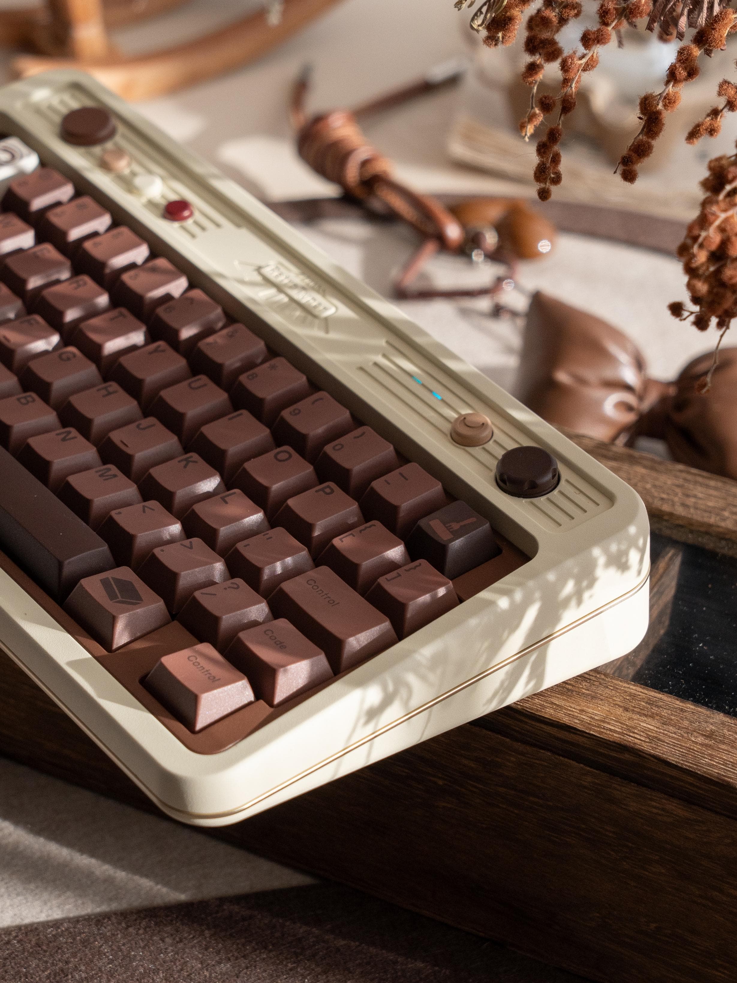 RetroTyper50 | 50% | Elegant Retro keyboard image 5