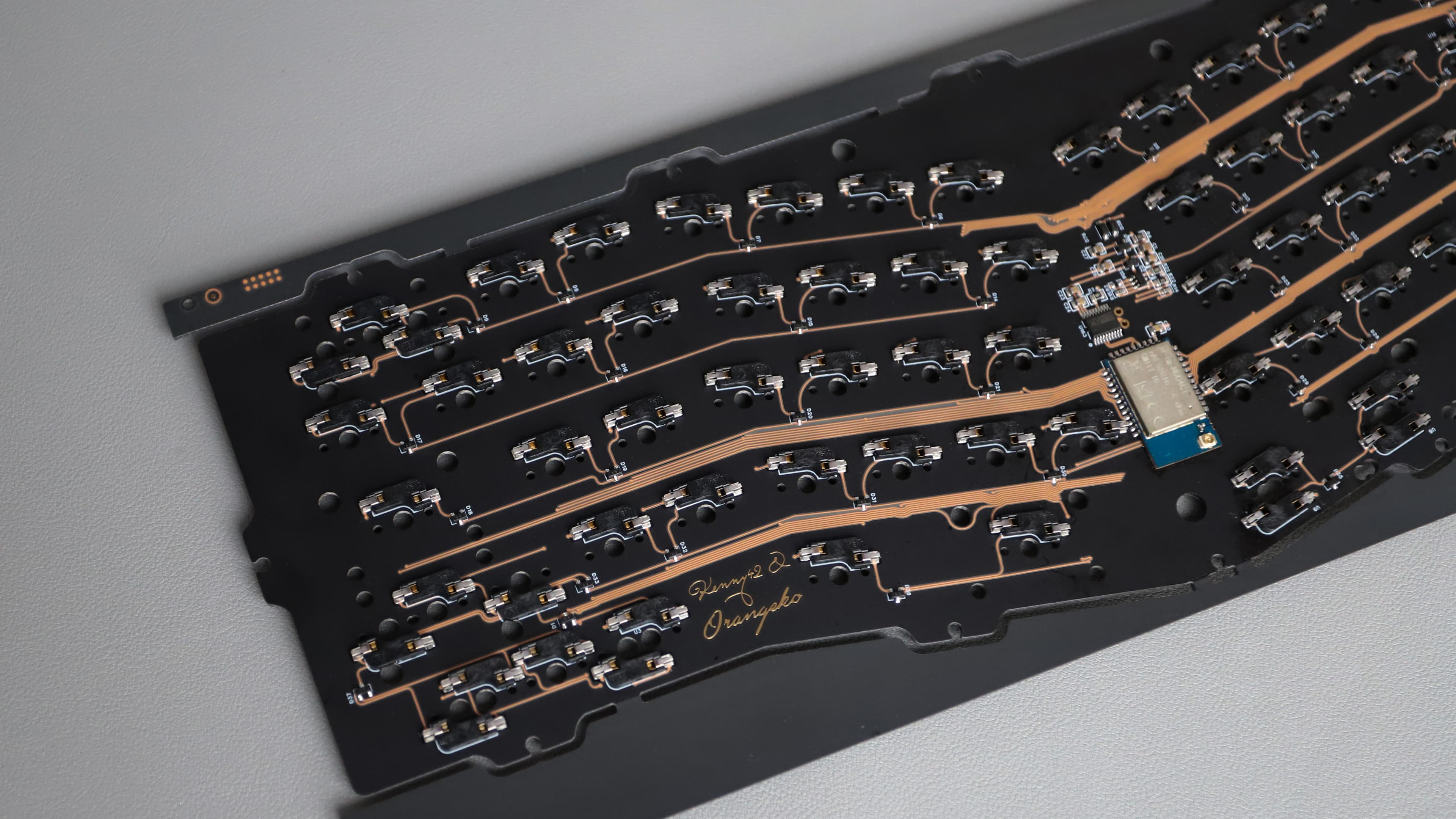 Keylice-Dual-mode Alice style keyboard with arrow key, Great Surface Process image 24