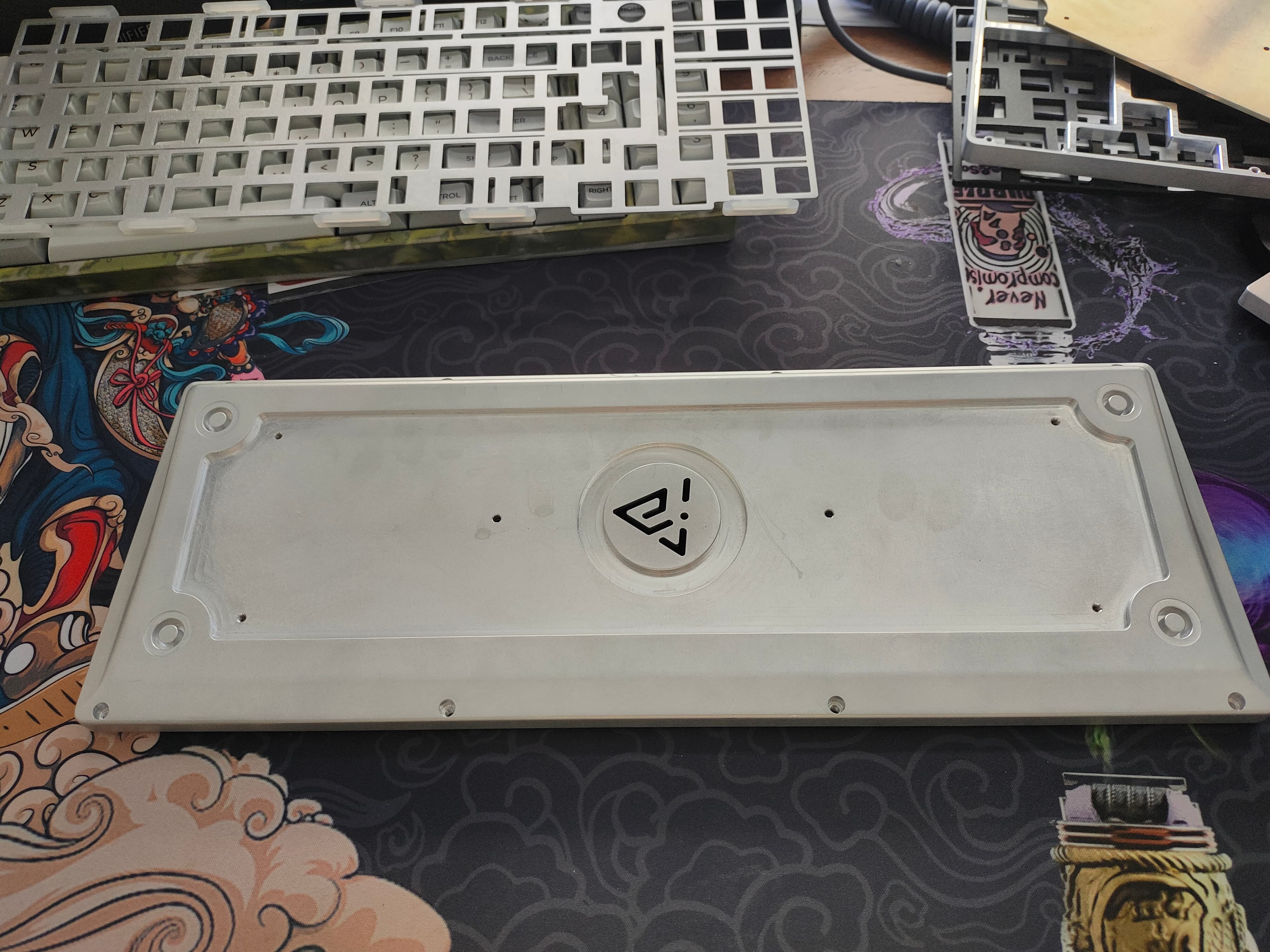 EVIL TROY 92 With numeric keypad image 17