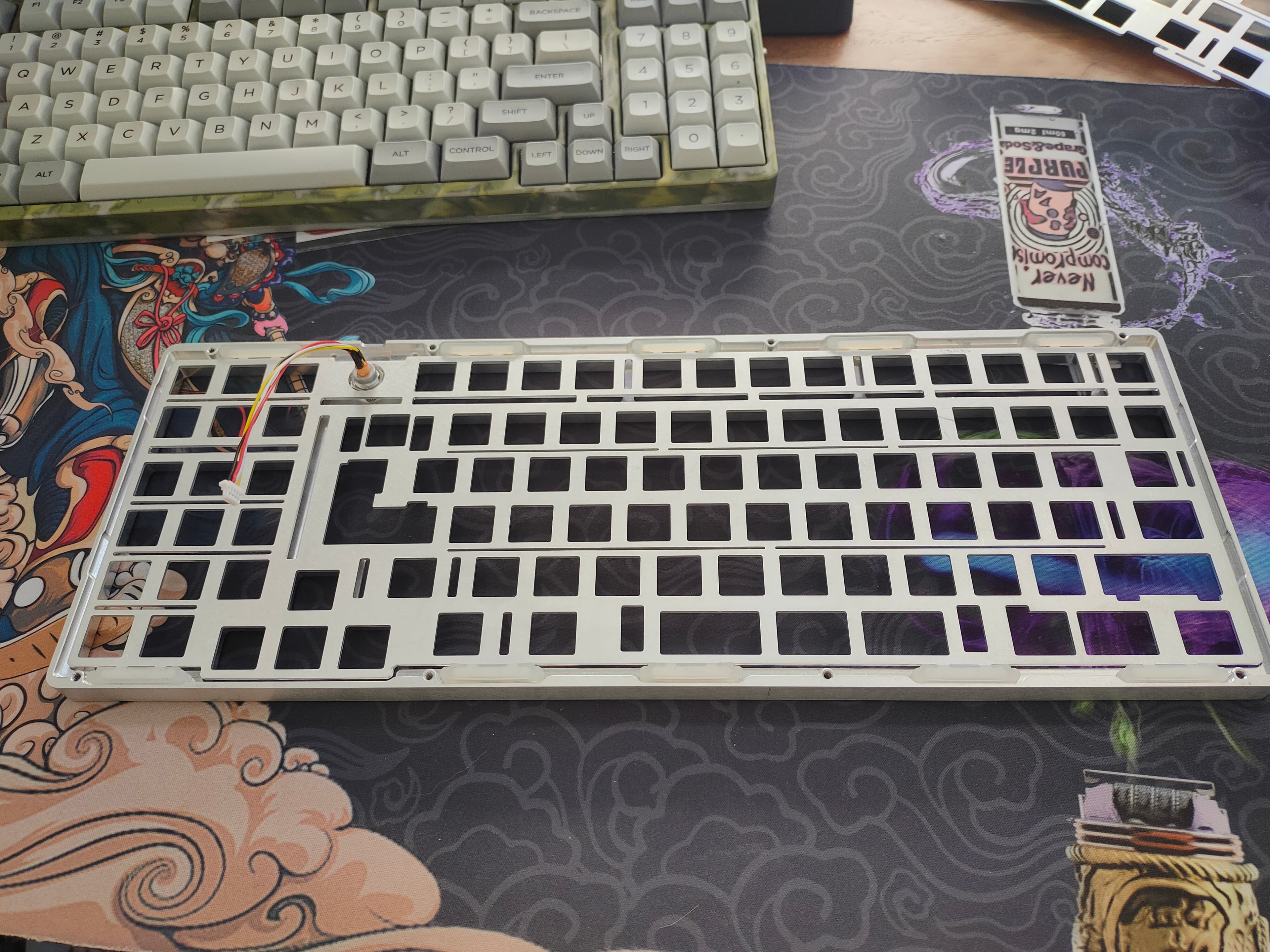 EVIL TROY 92 With numeric keypad image 20