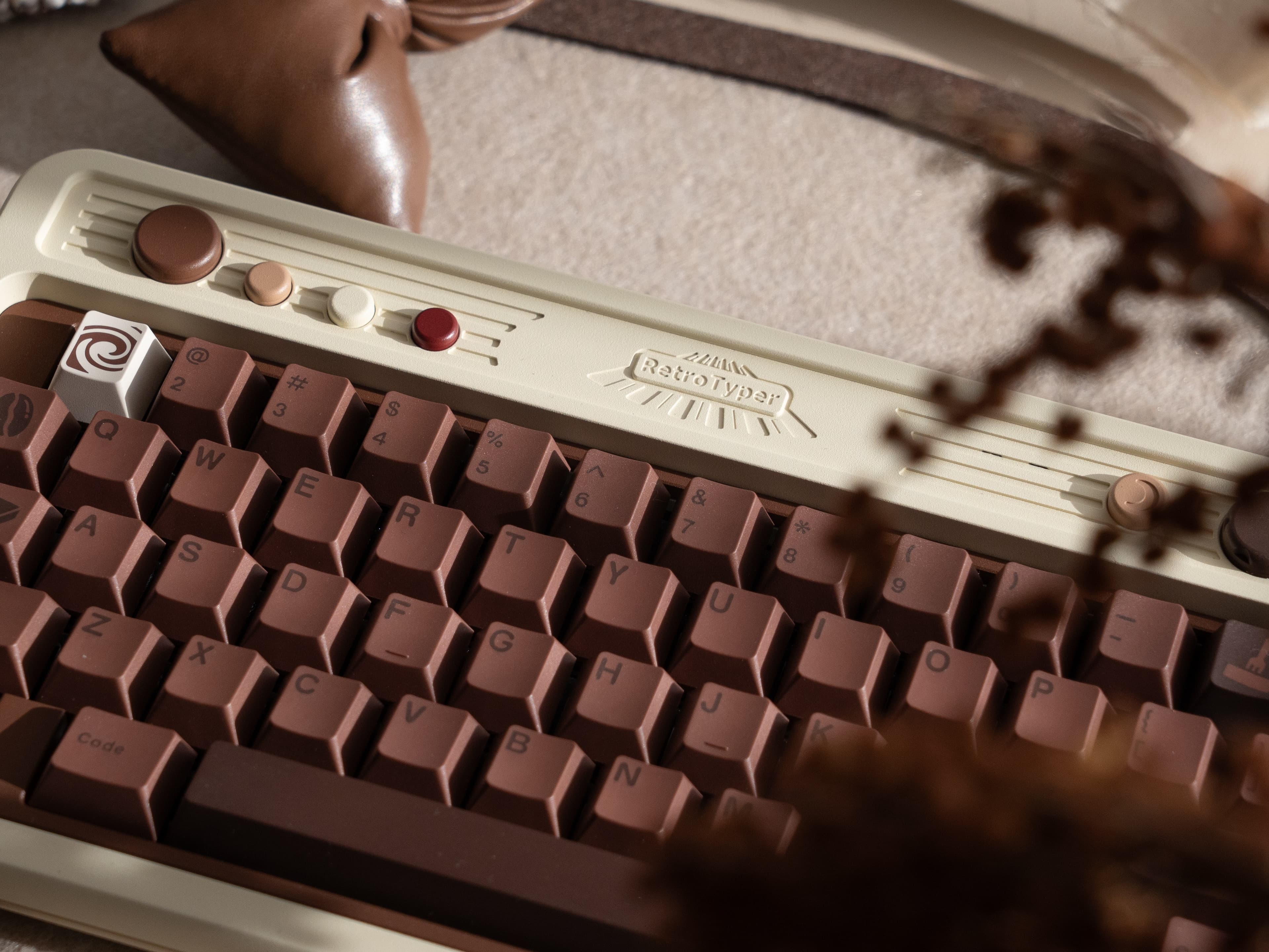 RetroTyper50 | 50% | Elegant Retro keyboard image 6