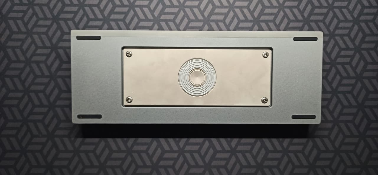 Compound 60% image 18