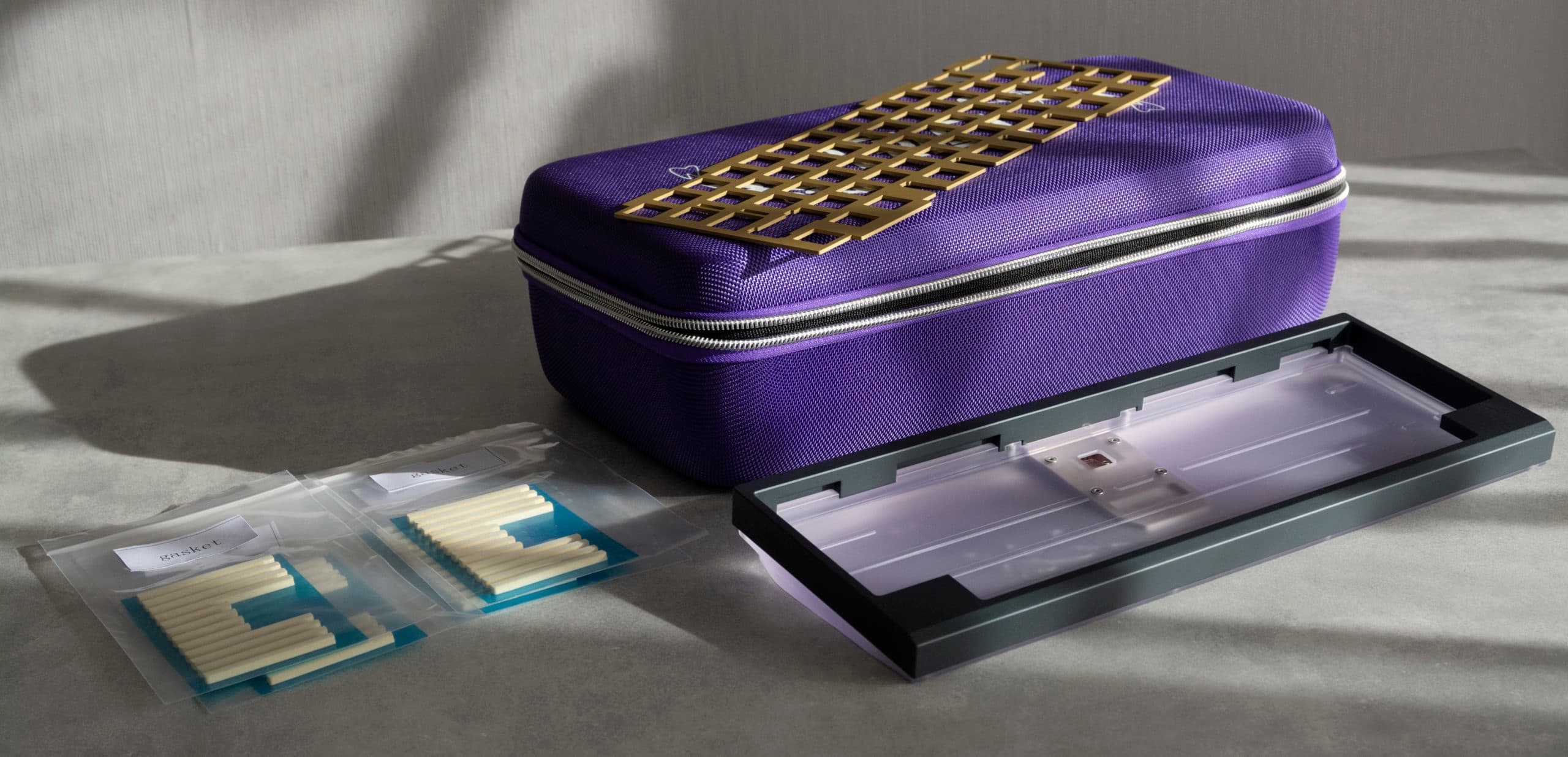 HLB - Poorkoi V2 - A 60% Bottom polycarbonate Keyboard image 3