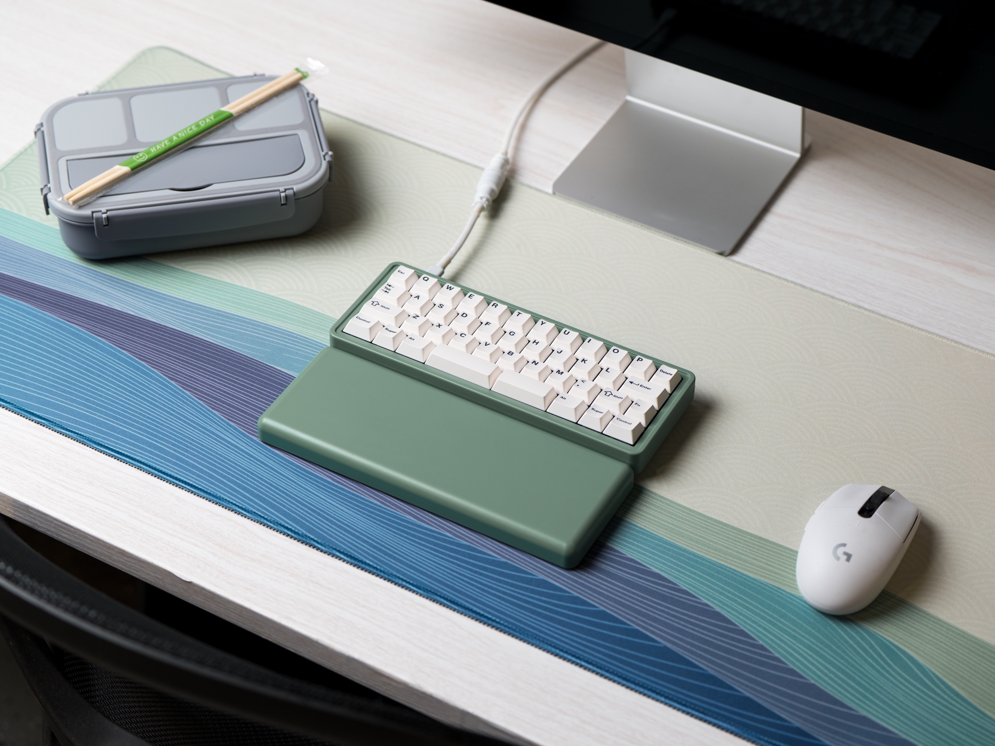 Minimi40 | OCT 31 to DEC 3